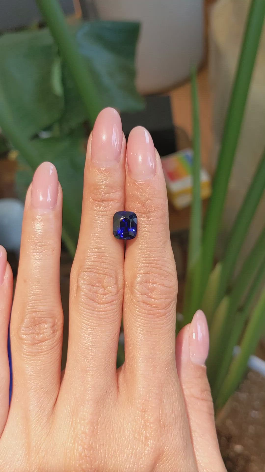 4.04 Ct. Blue Sapphire from Ceylon (Sri Lanka) Size Video