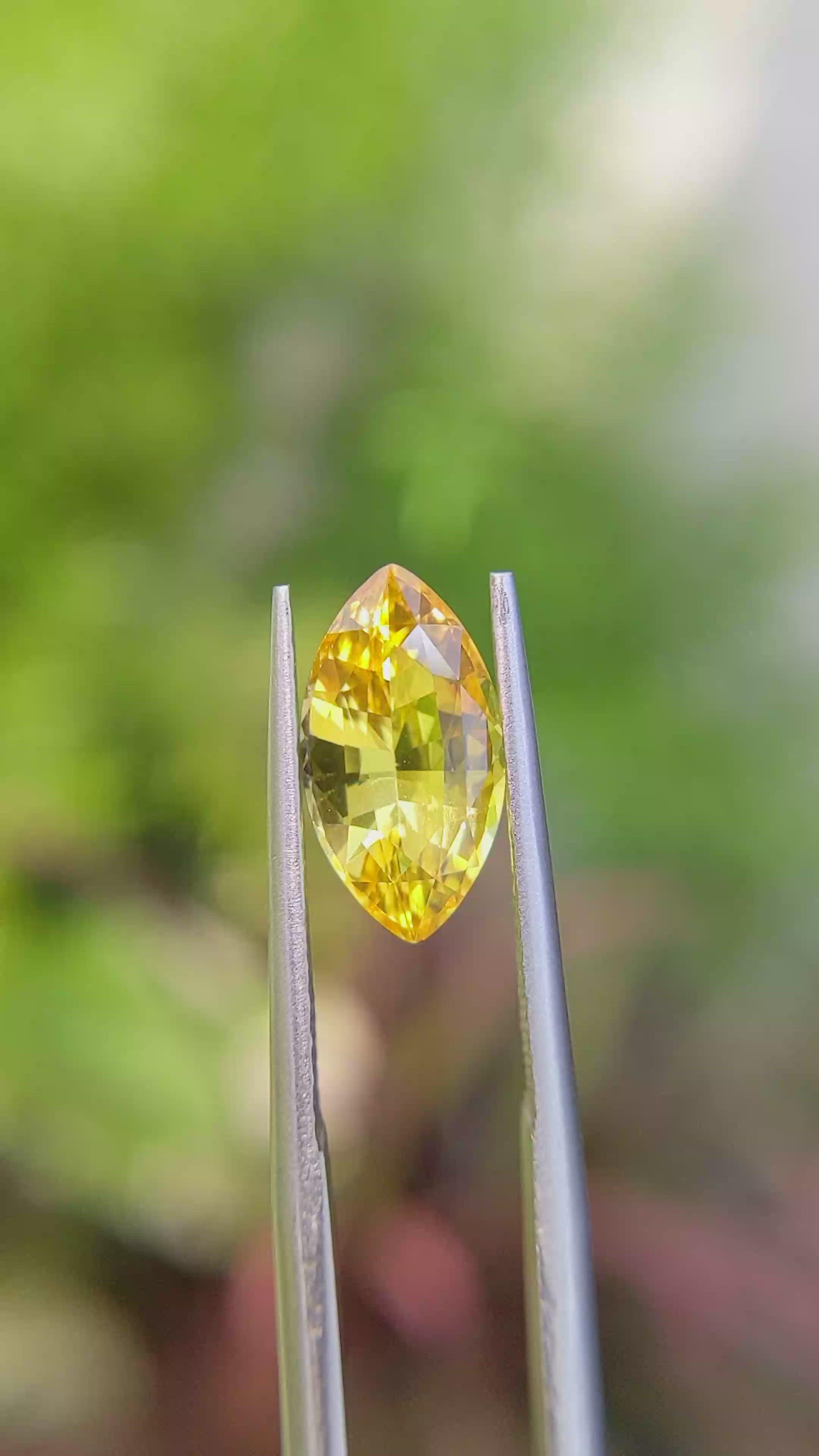 2.52 Ct. Orangish Yellow Sapphire from Ceylon (Sri Lanka) Size Video