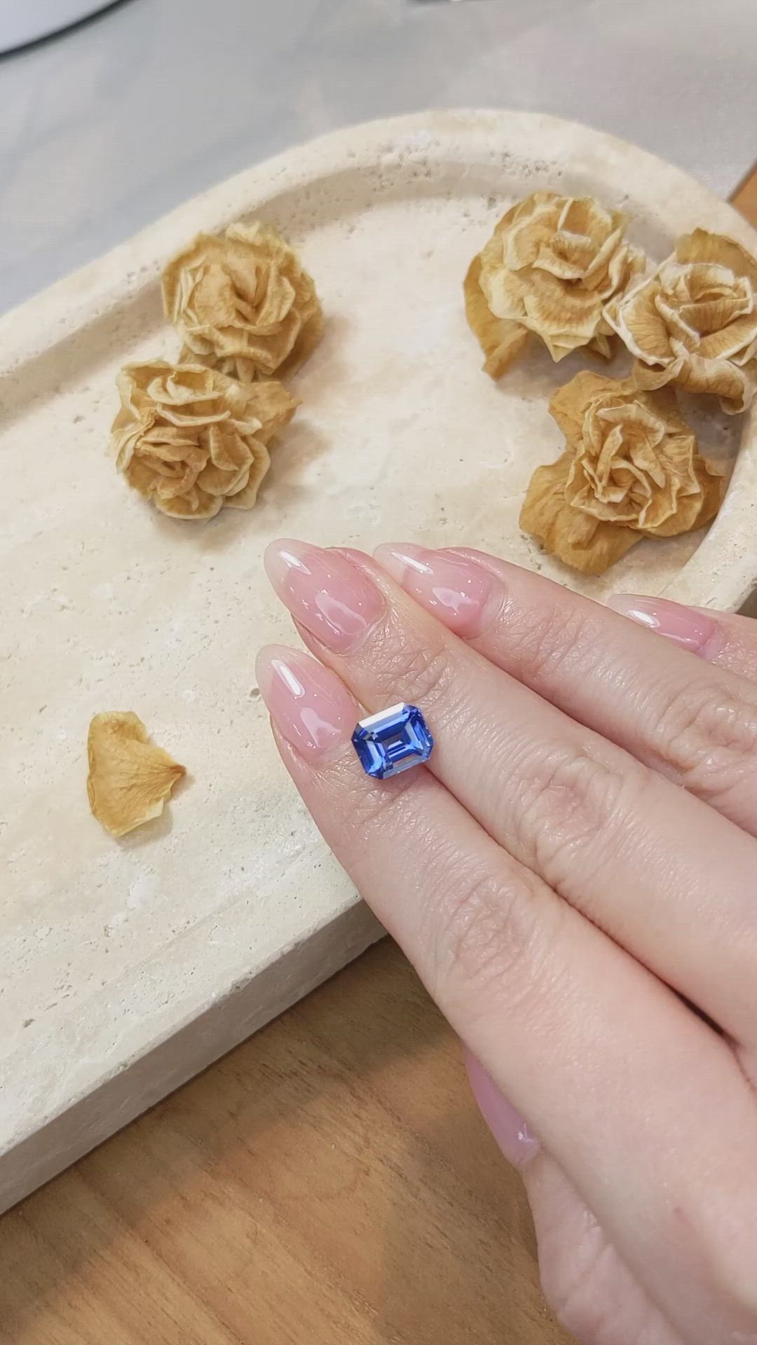 3.51 Ct. Blue Sapphire from Ceylon (Sri Lanka) Size Video