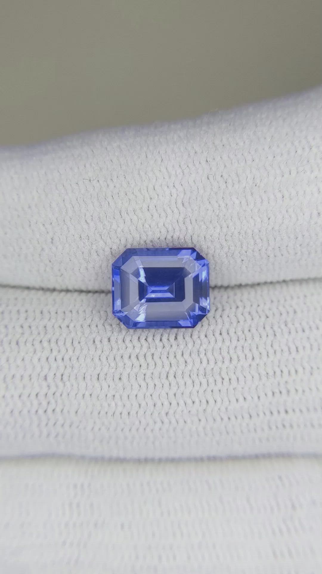 3.51 Ct. Blue Sapphire from Ceylon (Sri Lanka) Size Video