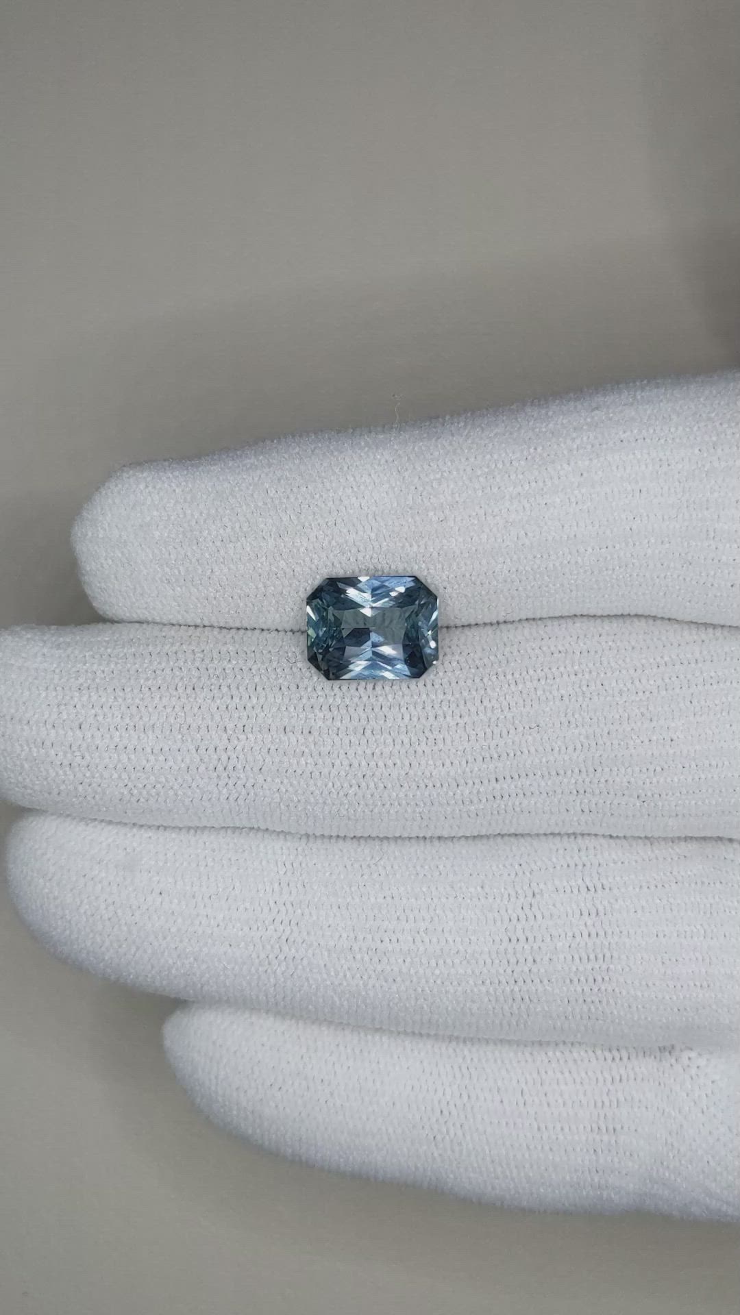 4.55 Ct. Greenish Blue Sapphire from Ceylon (Sri Lanka) Size Video