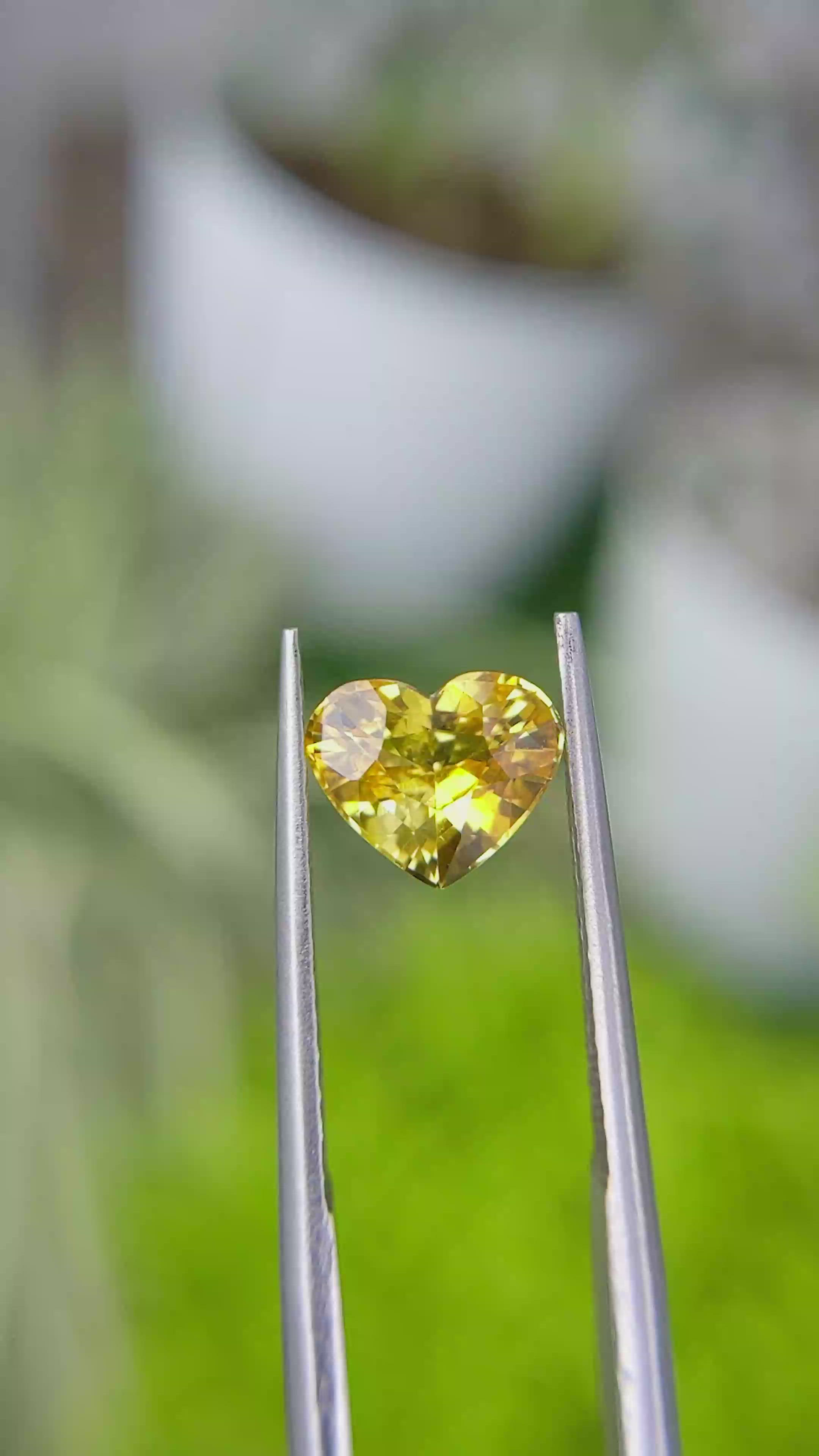 1.57 Ct. Yellow Sapphire from Ceylon (Sri Lanka) Size Video