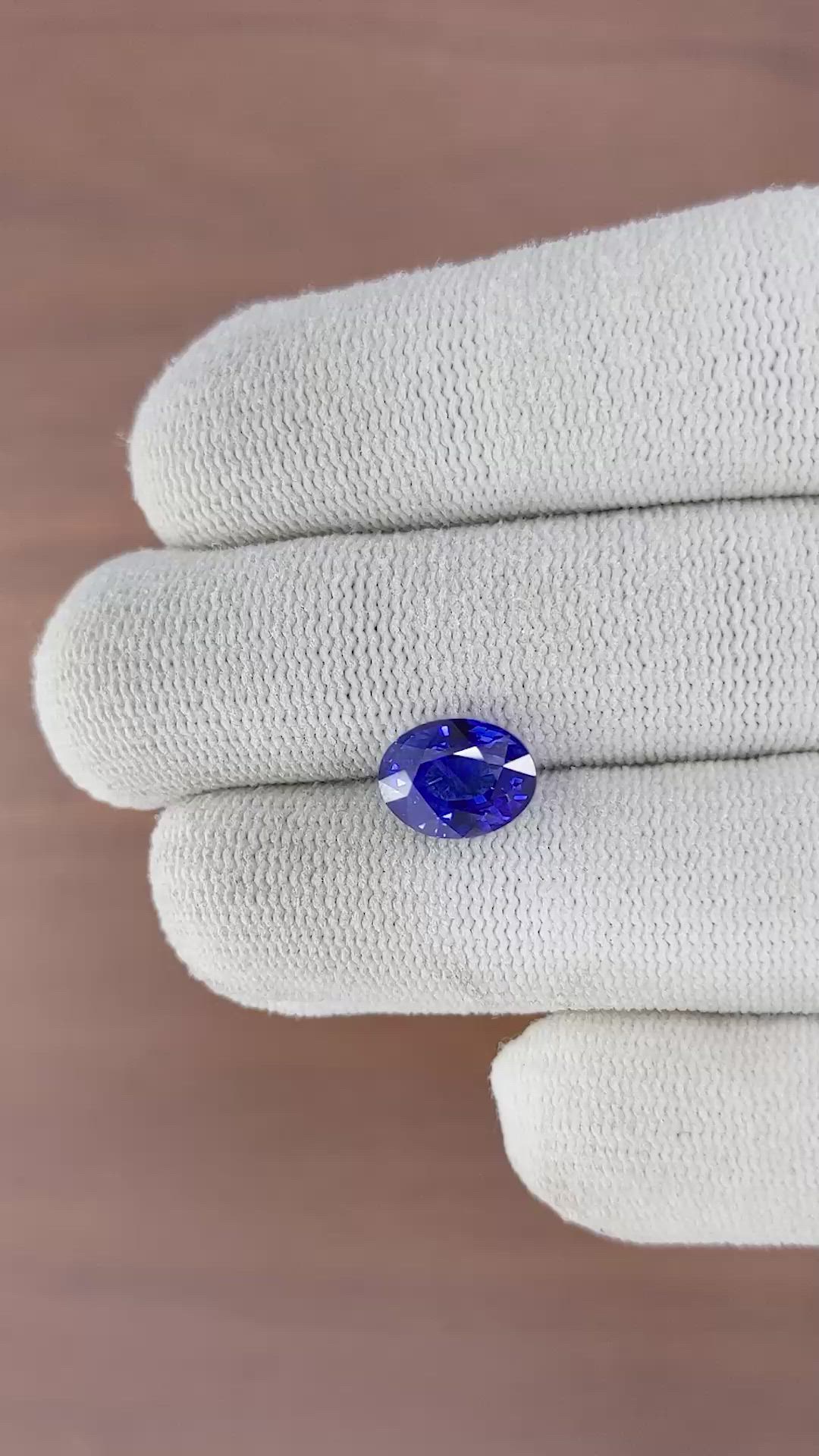 3.78 Ct. Blue Sapphire from Ceylon (Sri Lanka) Size Video