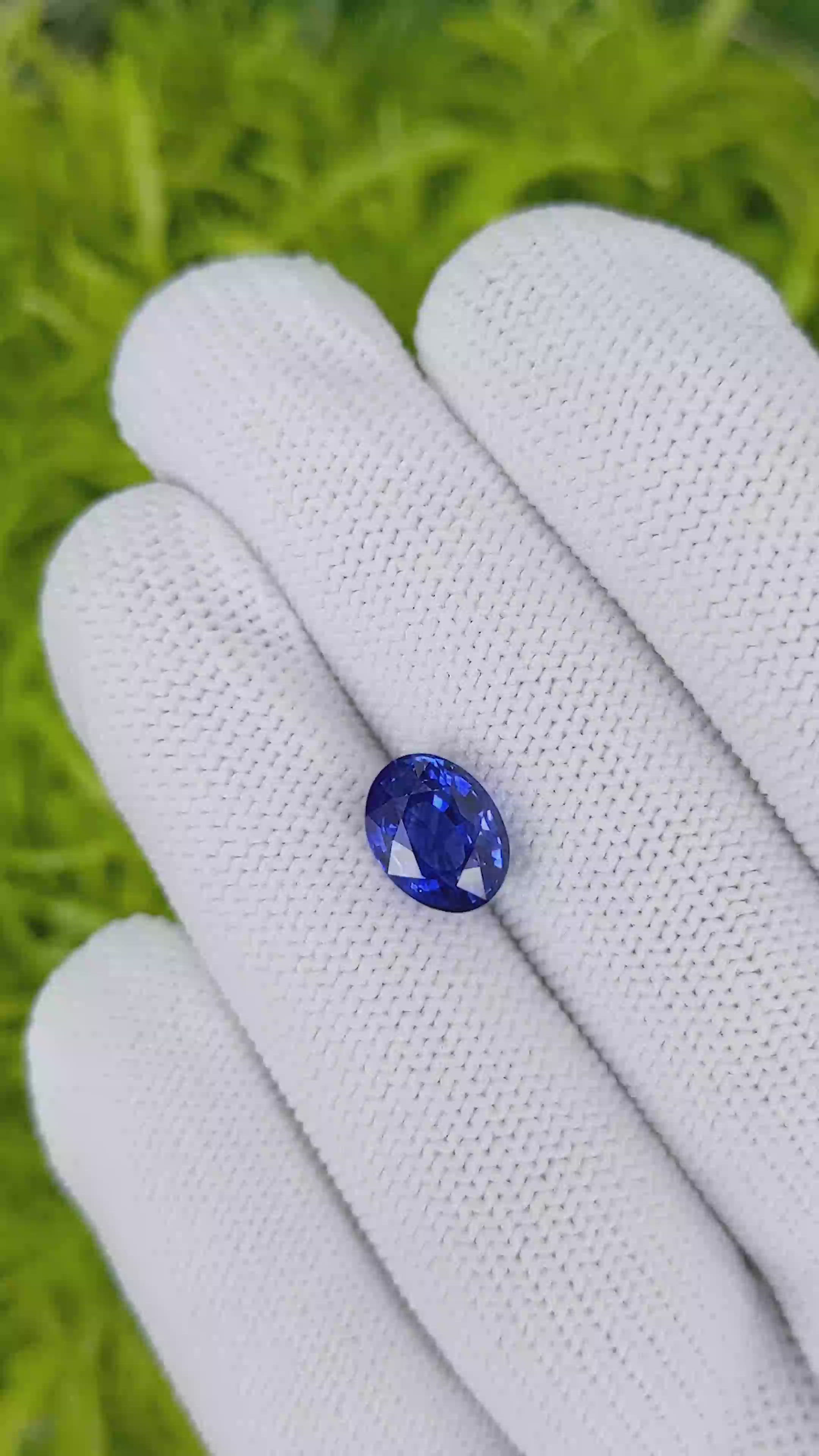 3.78 Ct. Blue Sapphire from Ceylon (Sri Lanka) Size Video