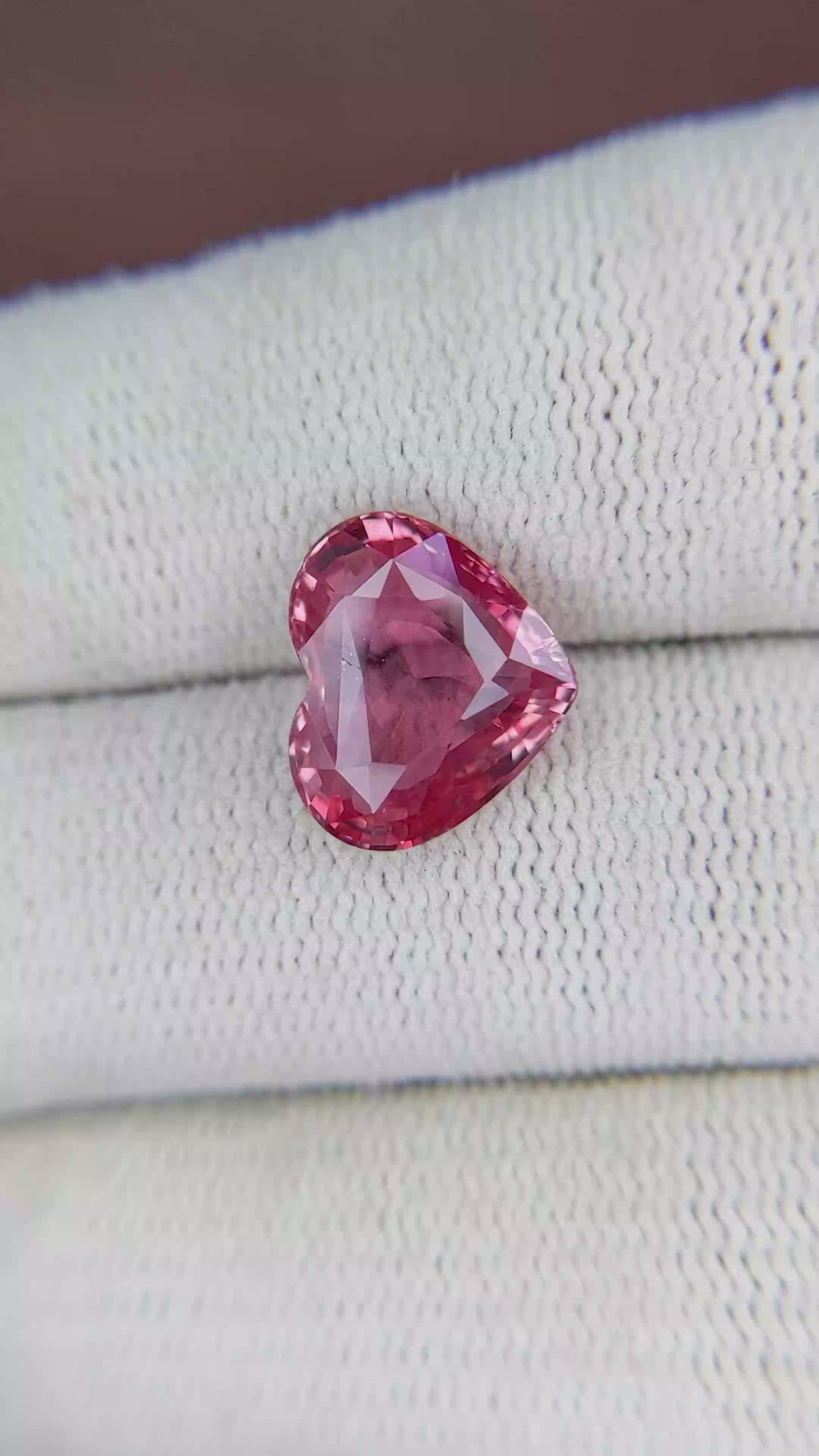 5.02 Ct. Padparadscha Sapphire from Ceylon (Sri Lanka) Size Video