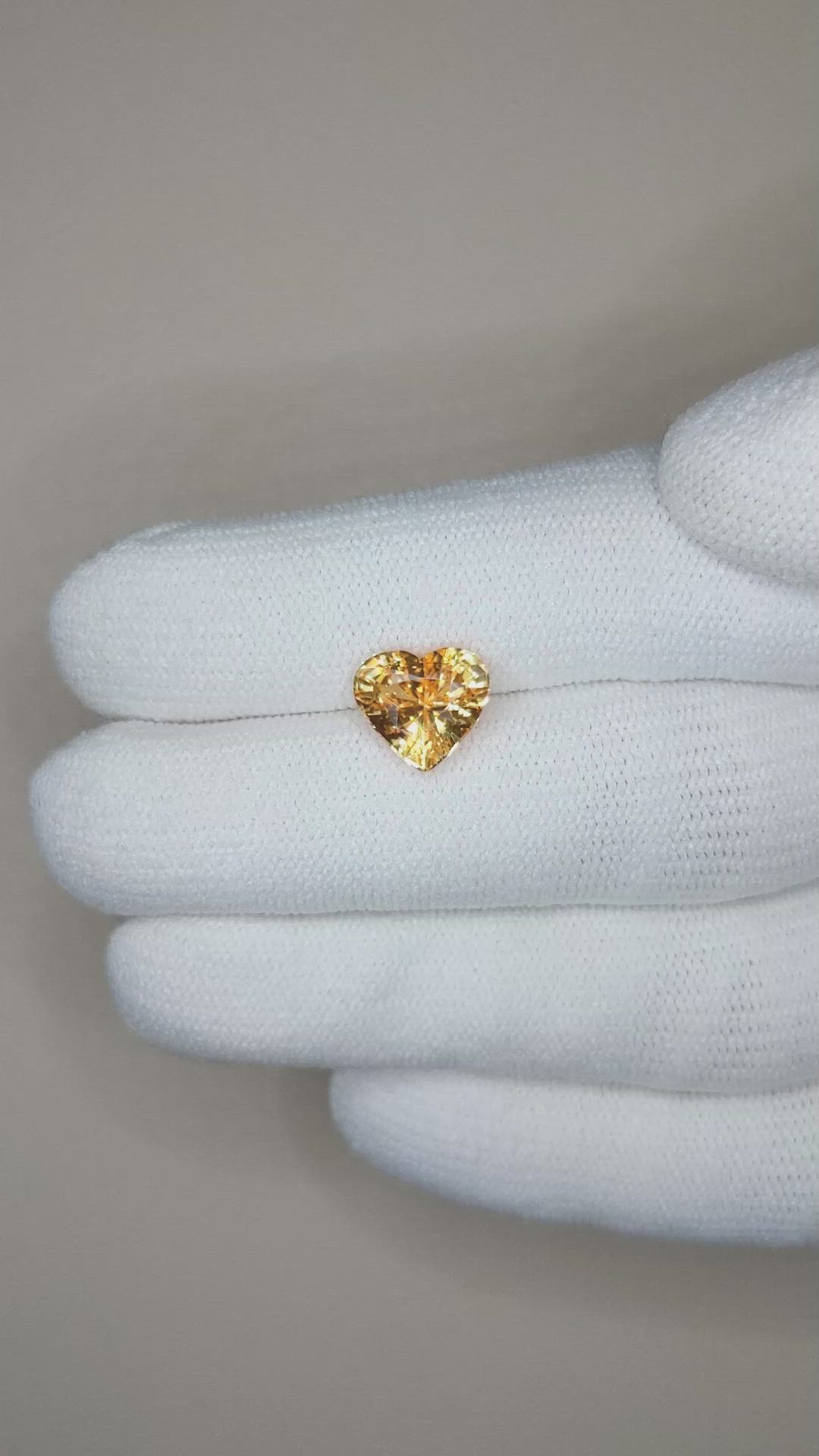 2.57 Ct. Orangish Yellow Sapphire from Ceylon (Sri Lanka) Size Video