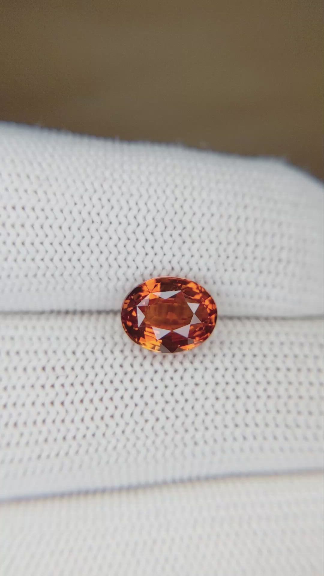3.07 Ct. Orange Sapphire from Ceylon (Sri Lanka) Size Video