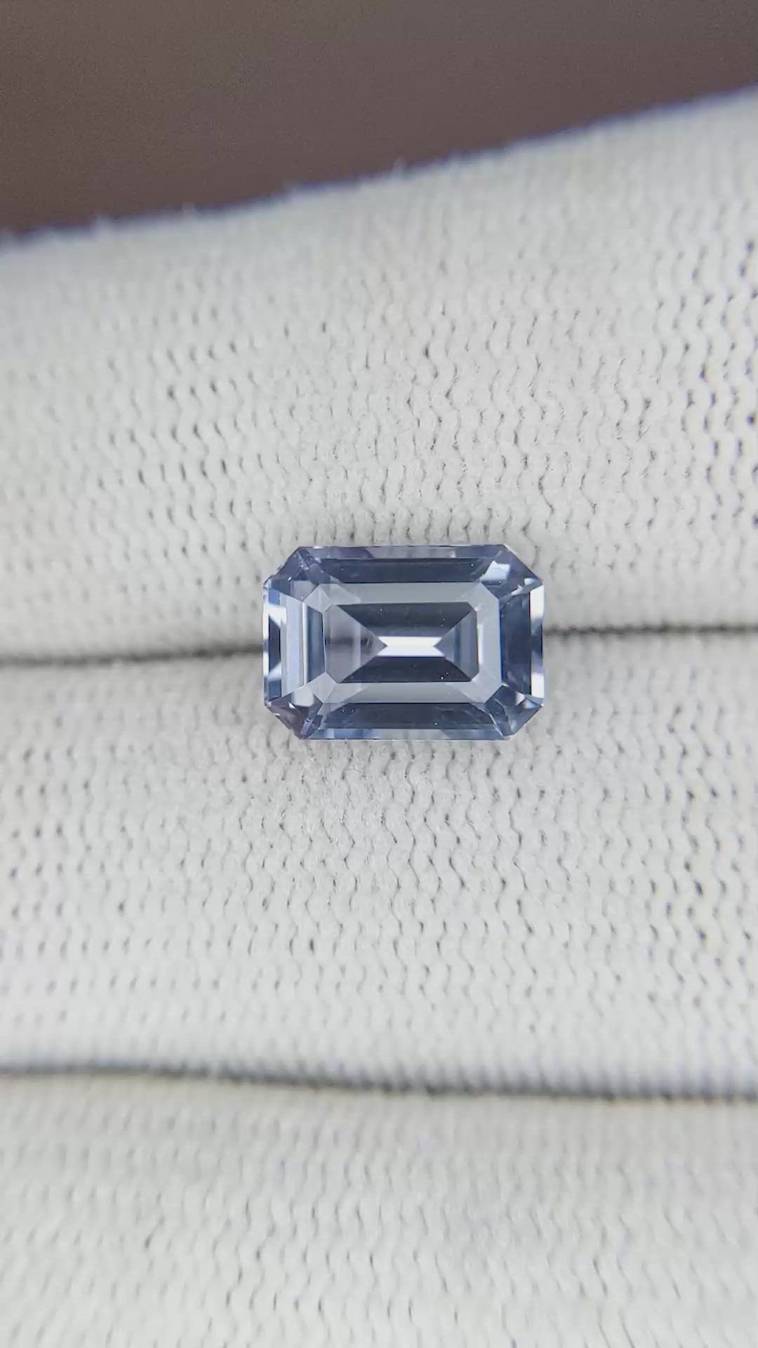 3.05 Ct. Blue Sapphire from Ceylon (Sri Lanka) Size Video