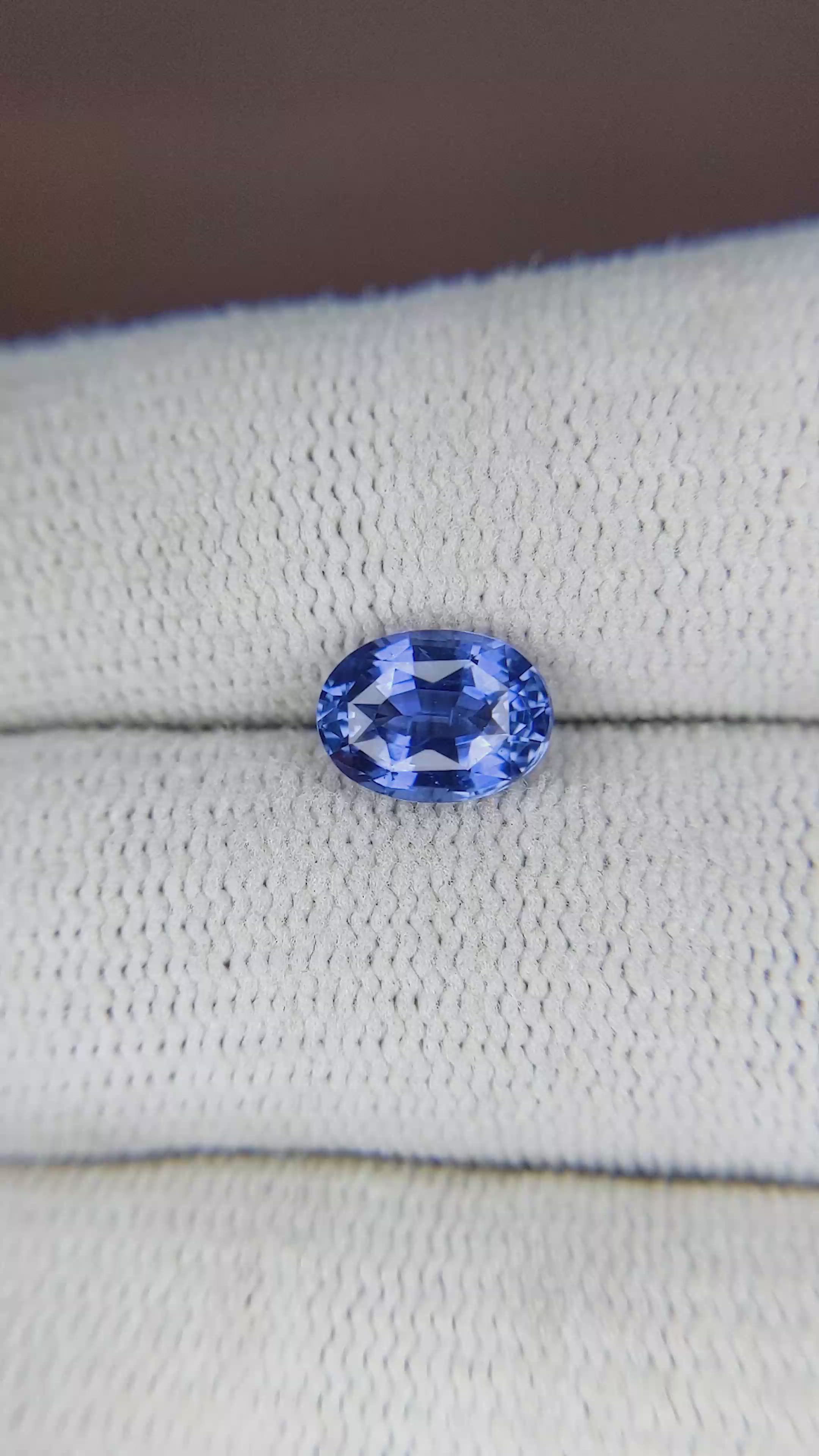 2.00 Ct. Blue Sapphire from Ceylon (Sri Lanka) Size Video