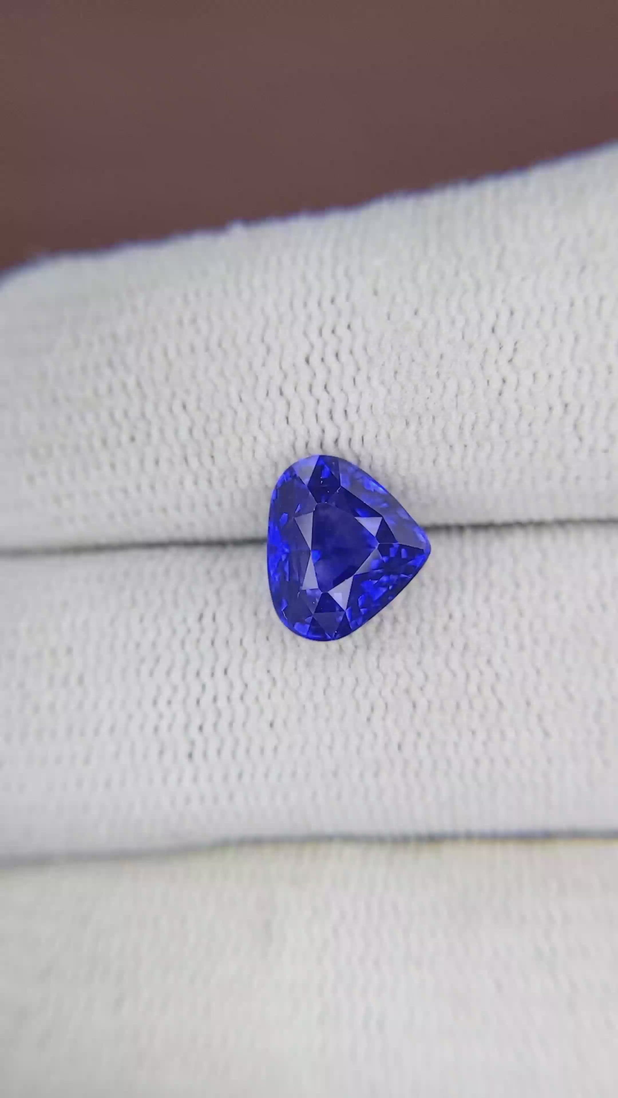 3.03 Ct. Blue Sapphire from Ceylon (Sri Lanka) Size Video