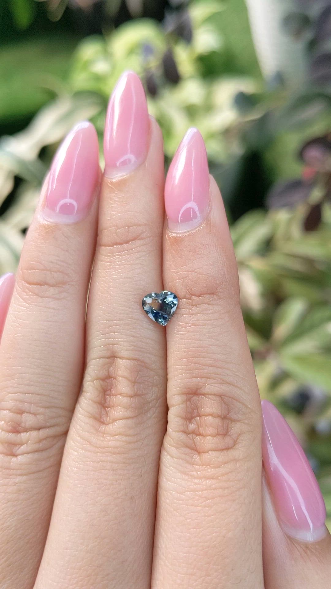 1.02 Ct. Bi Color Sapphire from Ceylon (Sri Lanka) Size Video