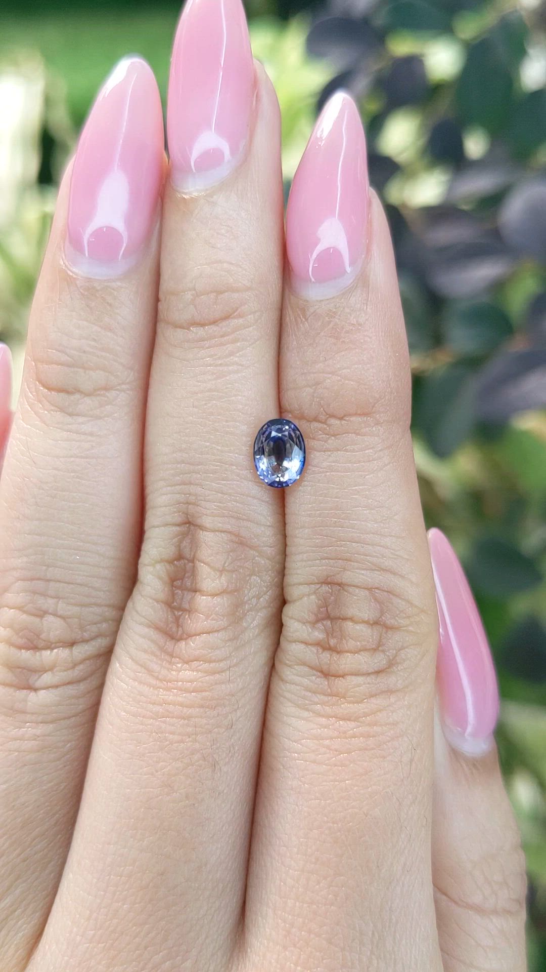 1.00 Ct. Bi Color Sapphire from Ceylon (Sri Lanka) Size Video