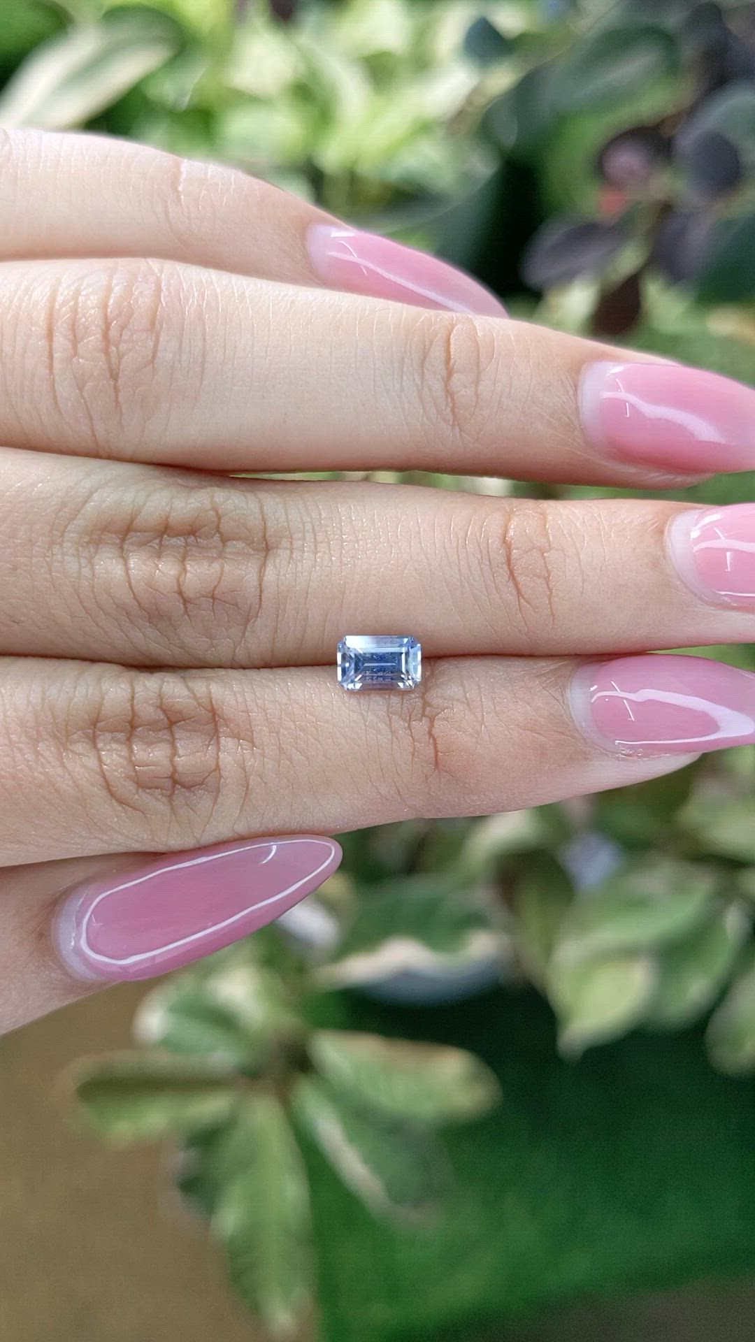 1.06 Ct. Bi Color Sapphire from Ceylon (Sri Lanka) Size Video