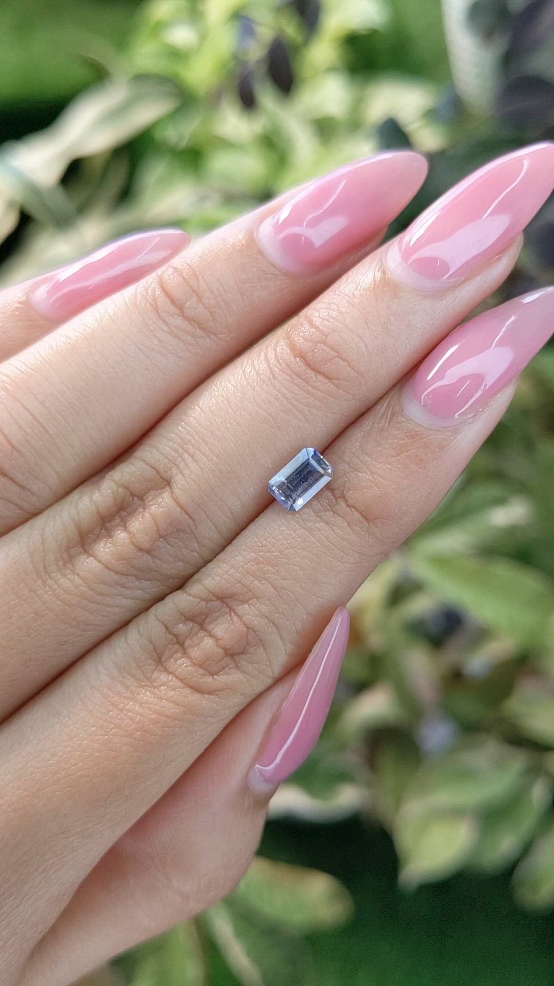 1.06 Ct. Bi Color Sapphire from Ceylon (Sri Lanka) Size Video
