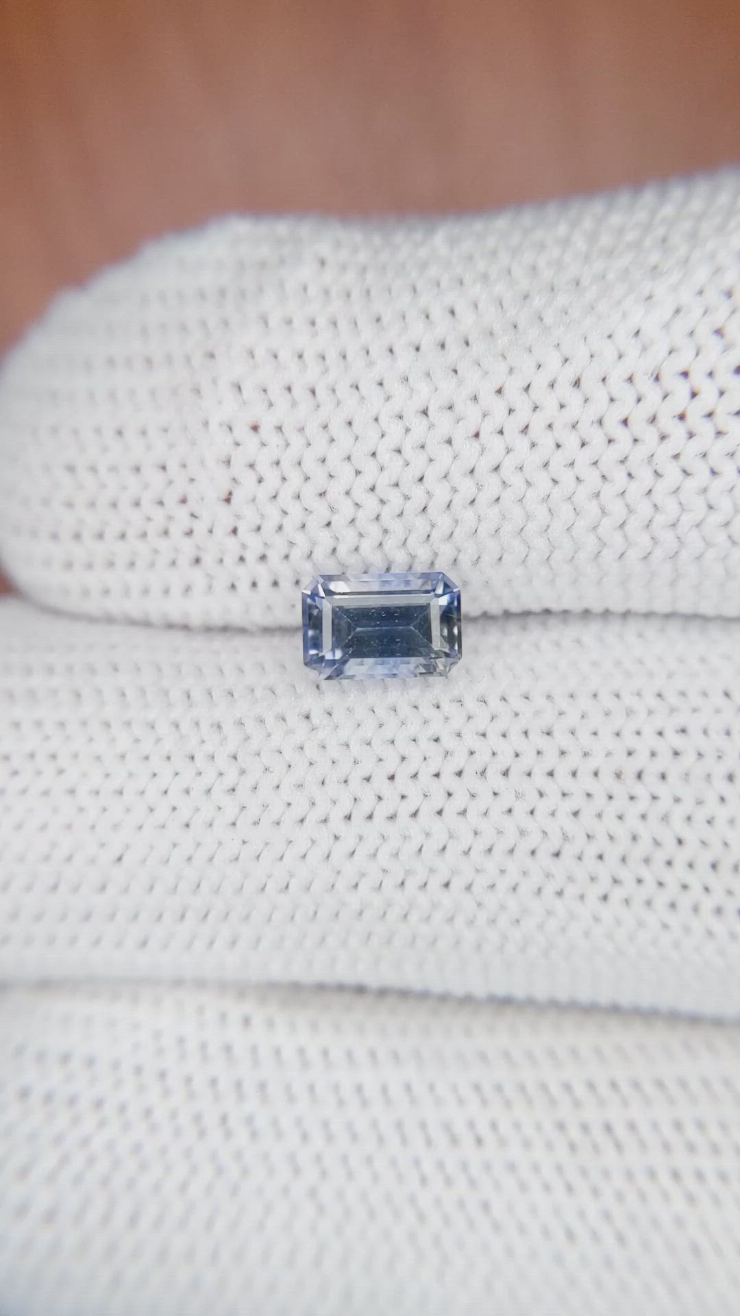 1.06 Ct. Bi Color Sapphire from Ceylon (Sri Lanka) Size Video