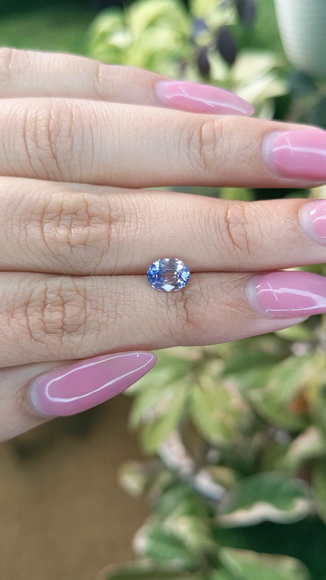 1.22 Ct. Bi Color Sapphire from Ceylon (Sri Lanka) Size Video