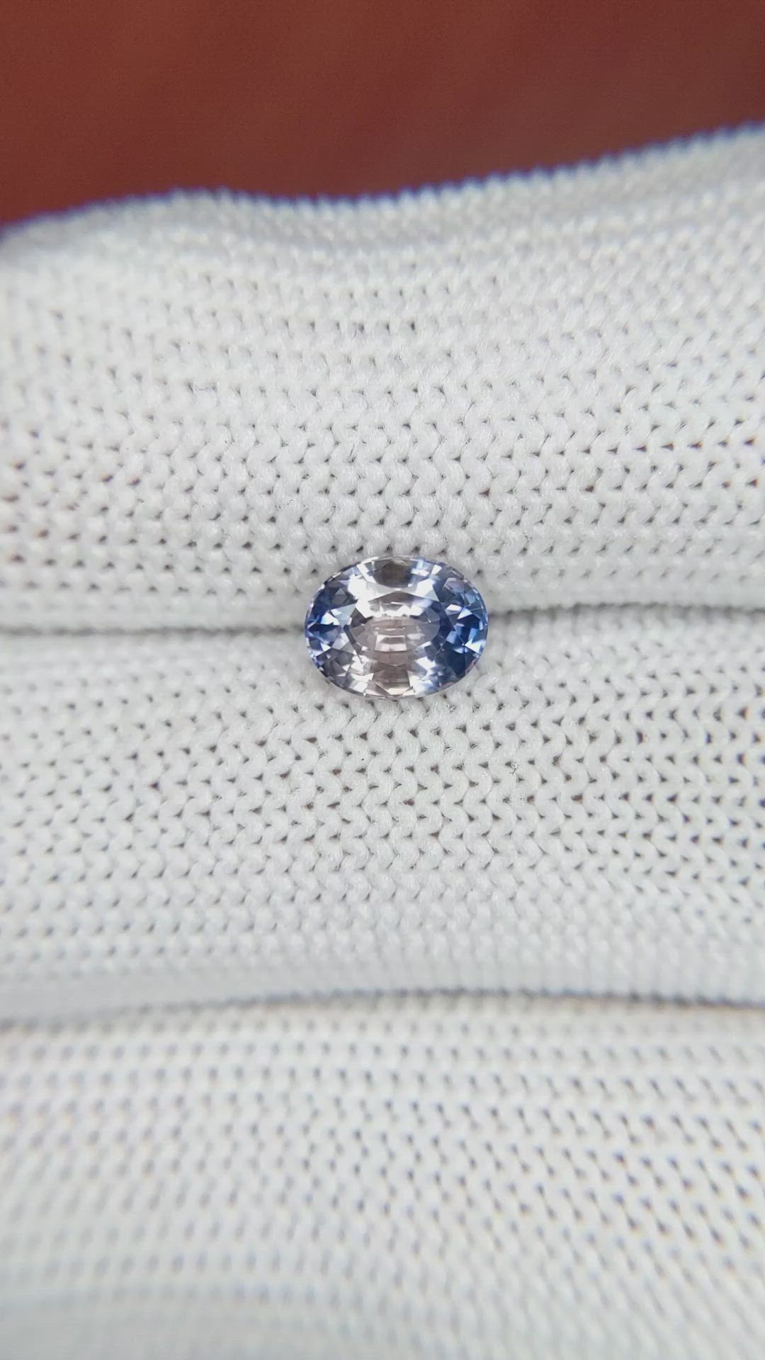1.22 Ct. Bi Color Sapphire from Ceylon (Sri Lanka) Size Video