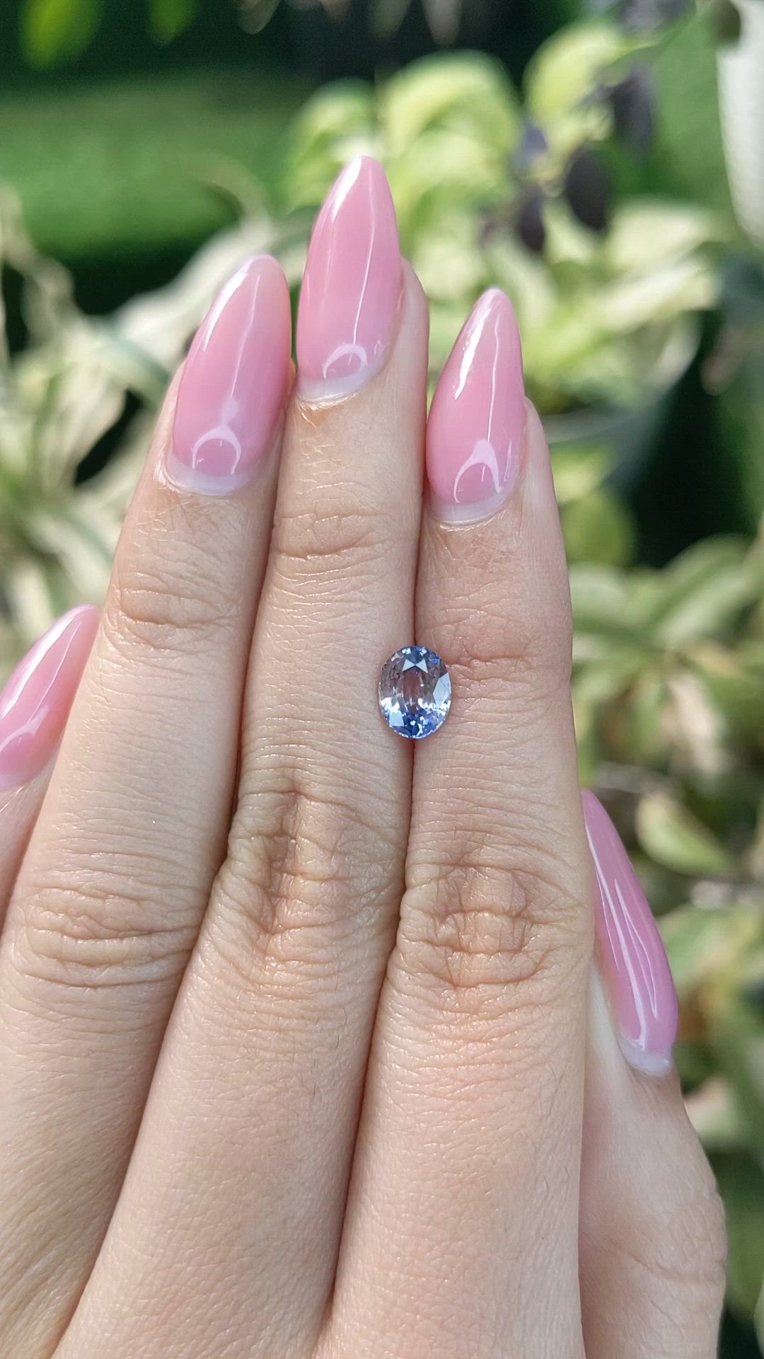 1.22 Ct. Bi Color Sapphire from Ceylon (Sri Lanka) Size Video