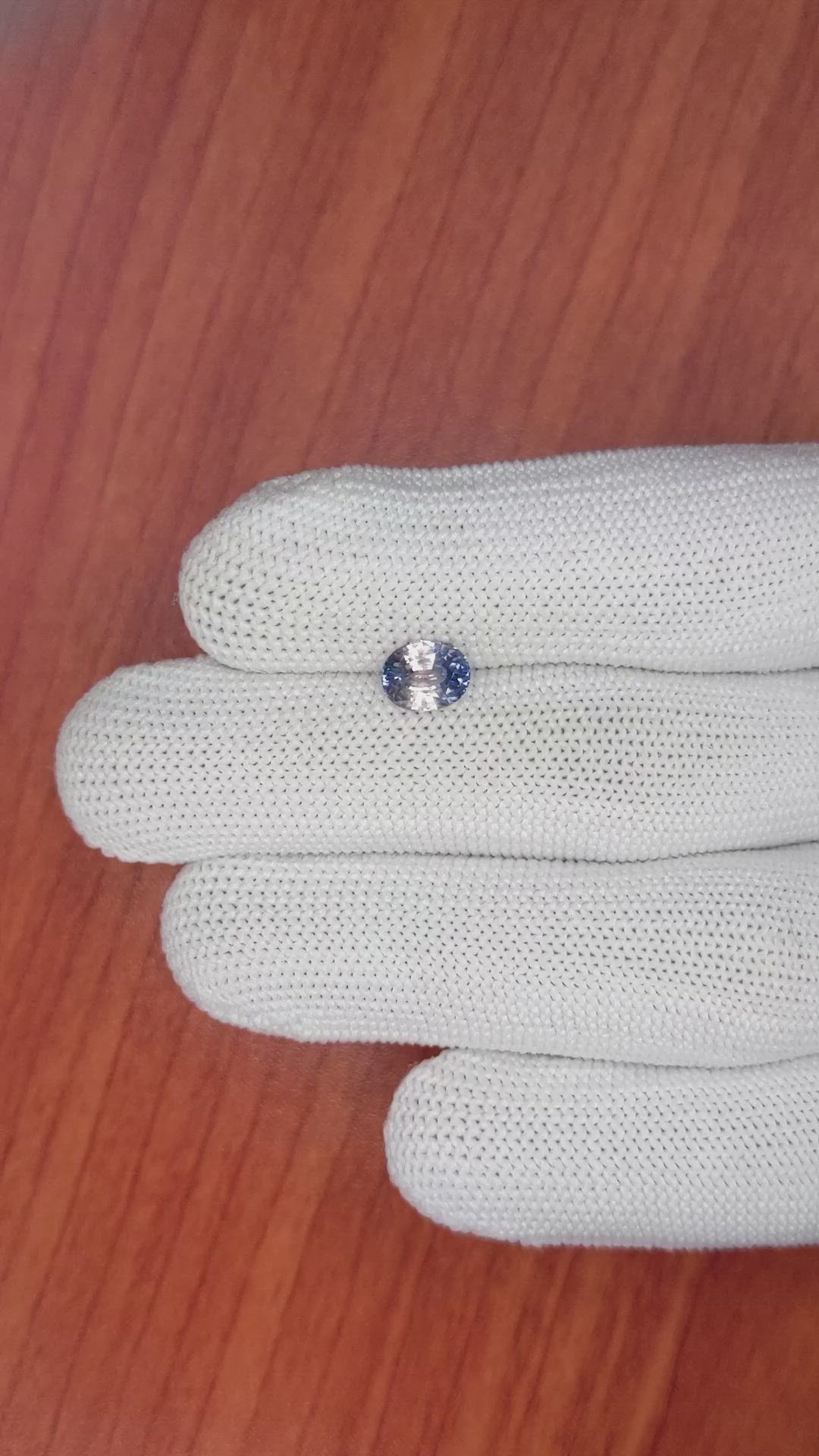 1.22 Ct. Bi Color Sapphire from Ceylon (Sri Lanka) Size Video