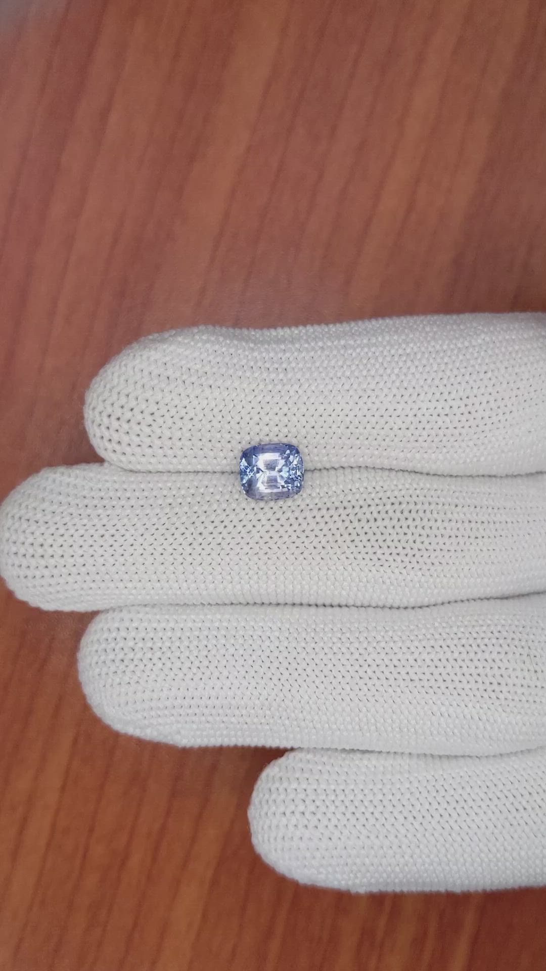 2.03 Ct. Bi Color Sapphire from Ceylon (Sri Lanka) Size Video