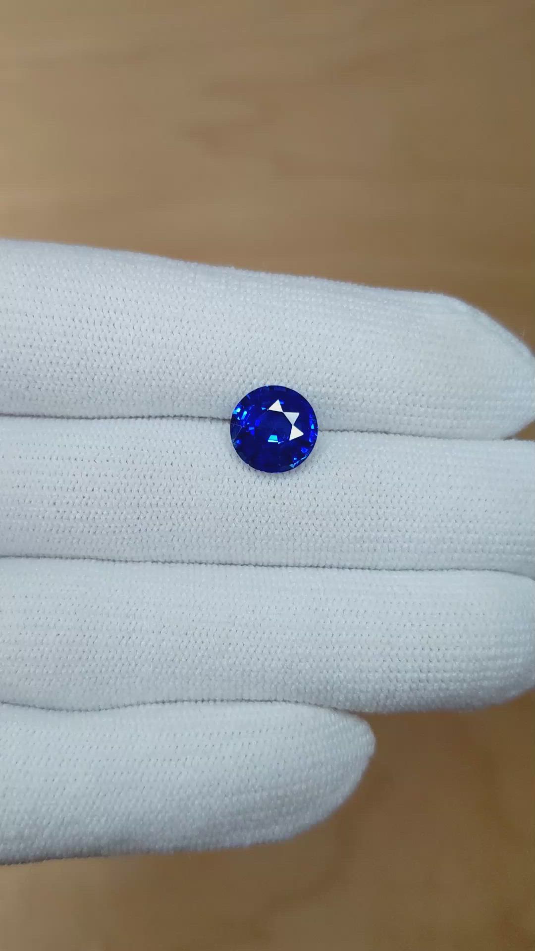 3.06 Ct. Blue Sapphire from Ceylon (Sri Lanka) Size Video