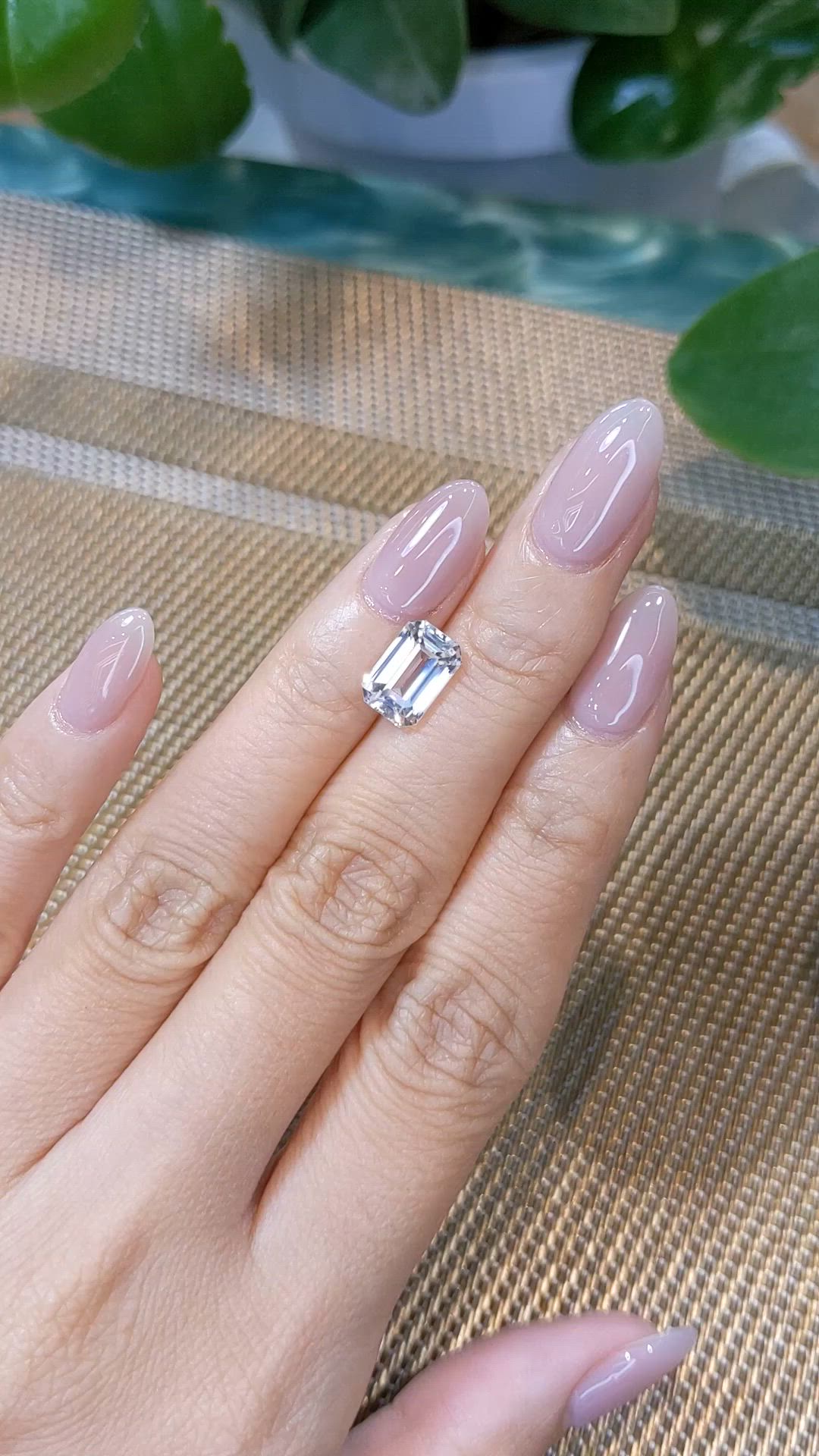 3.59 Ct. White Sapphire from Ceylon (Sri Lanka) Size Video
