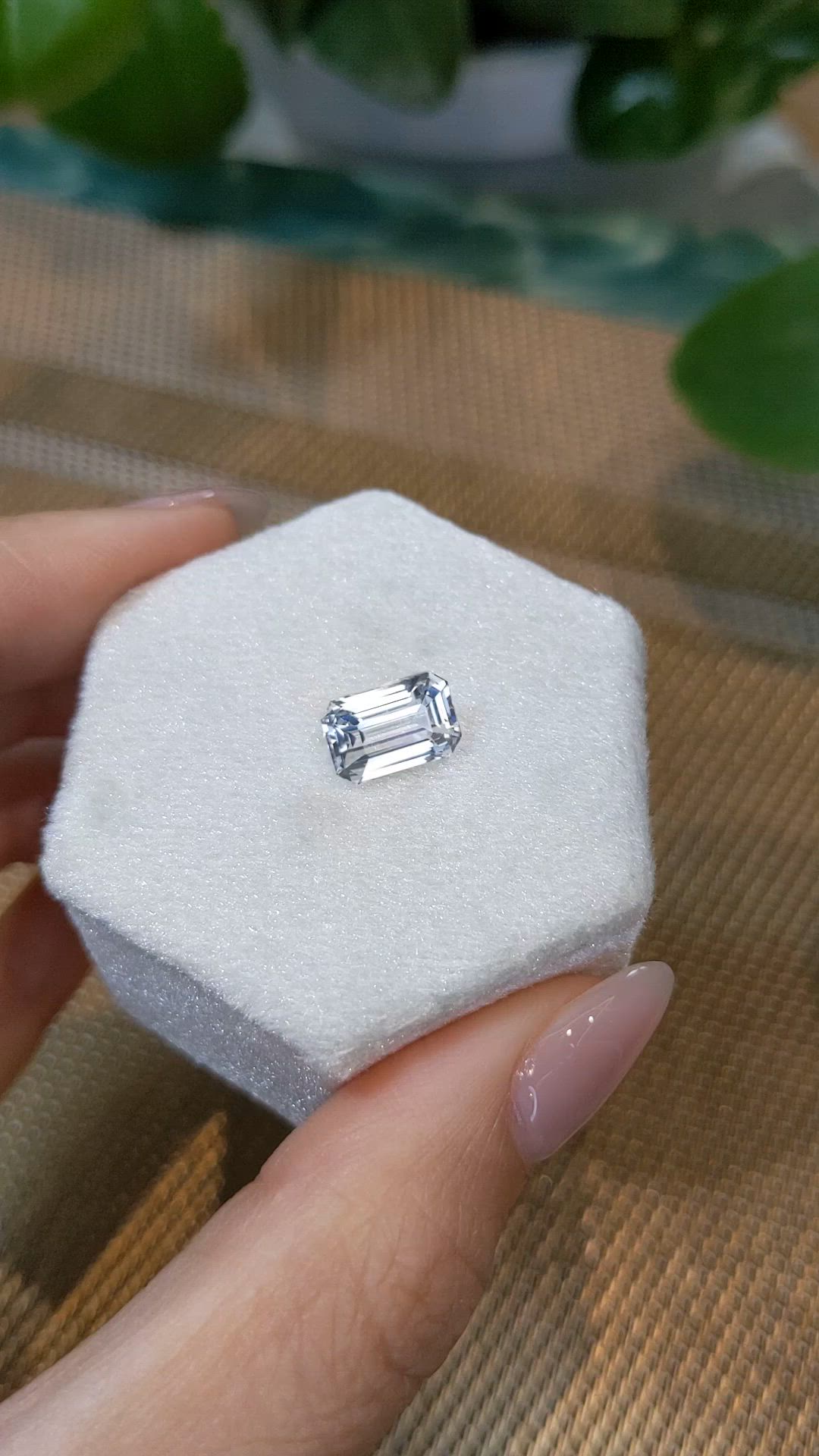 3.59 Ct. White Sapphire from Ceylon (Sri Lanka) Size Video