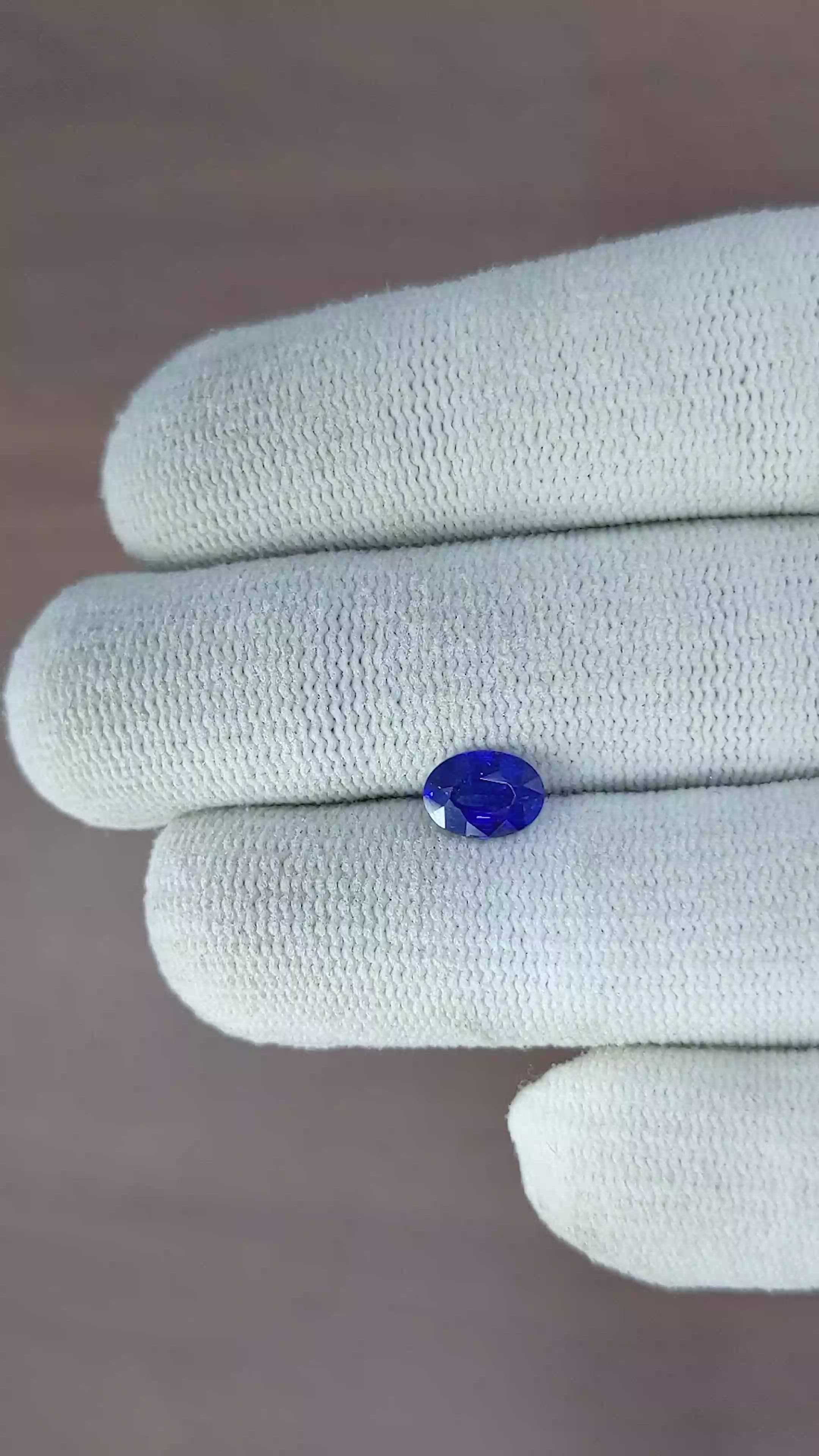 1.12 Ct. Blue Sapphire from Ceylon (Sri Lanka) Size Video