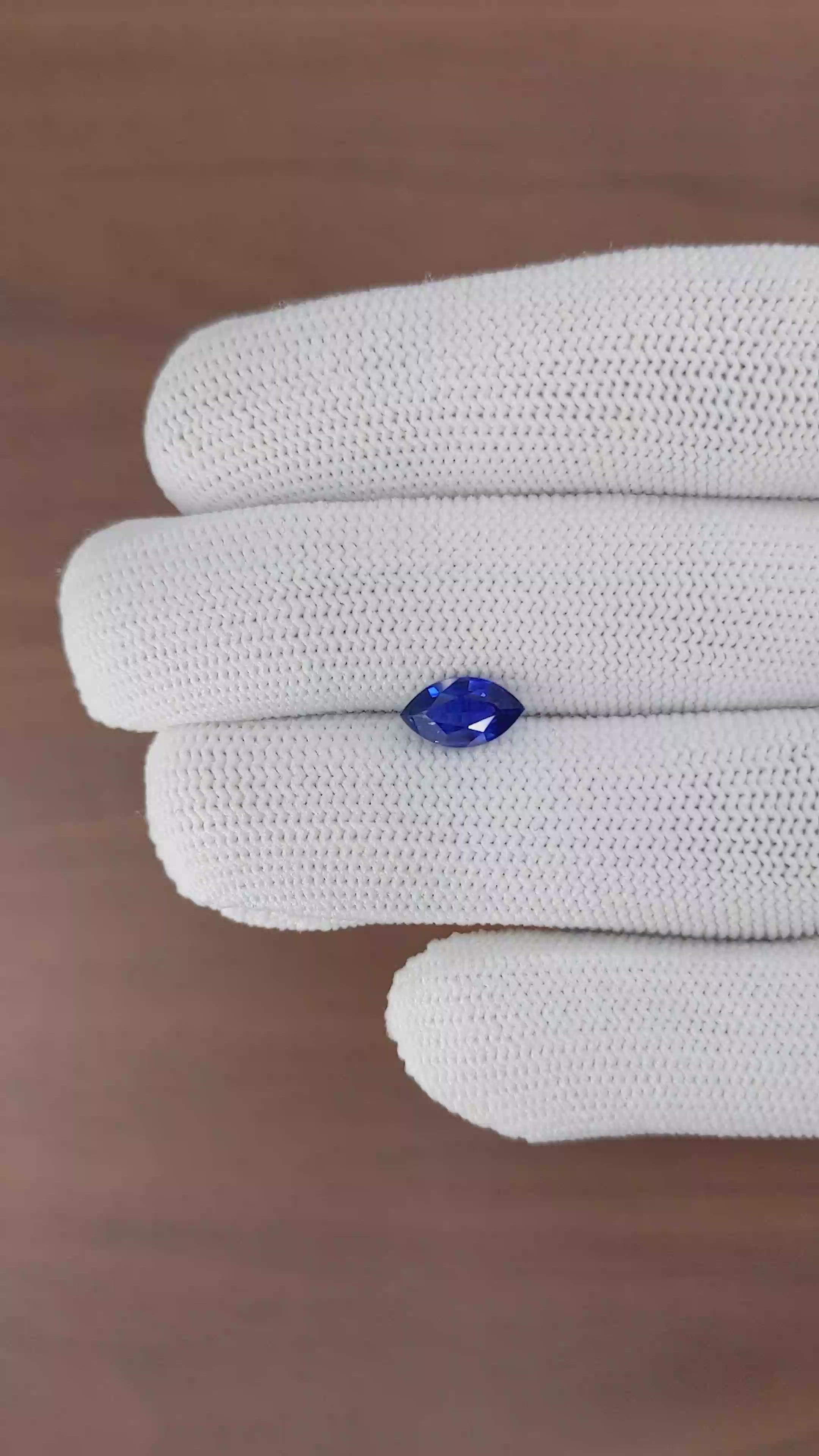 1.34 Ct. Blue Sapphire from Ceylon (Sri Lanka) Size Video
