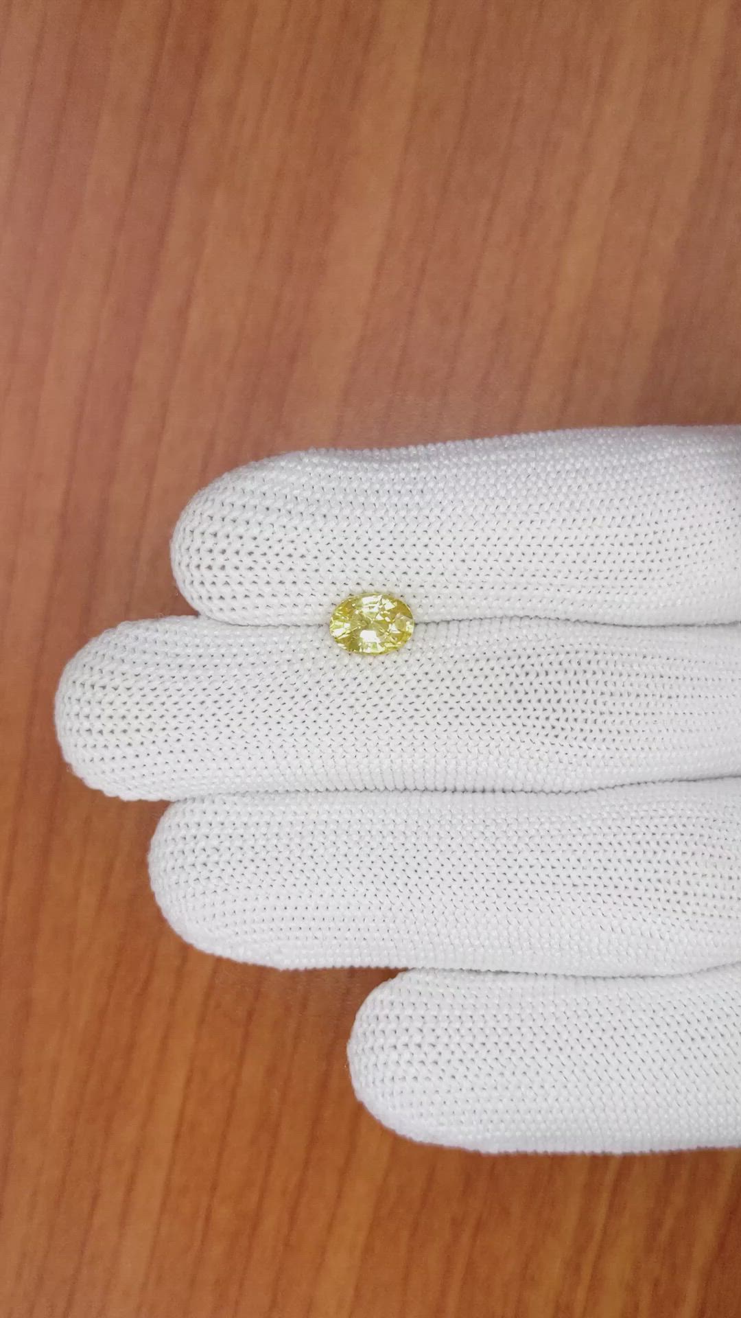 1.29 Ct. Yellow Sapphire from Ceylon (Sri Lanka) Size Video