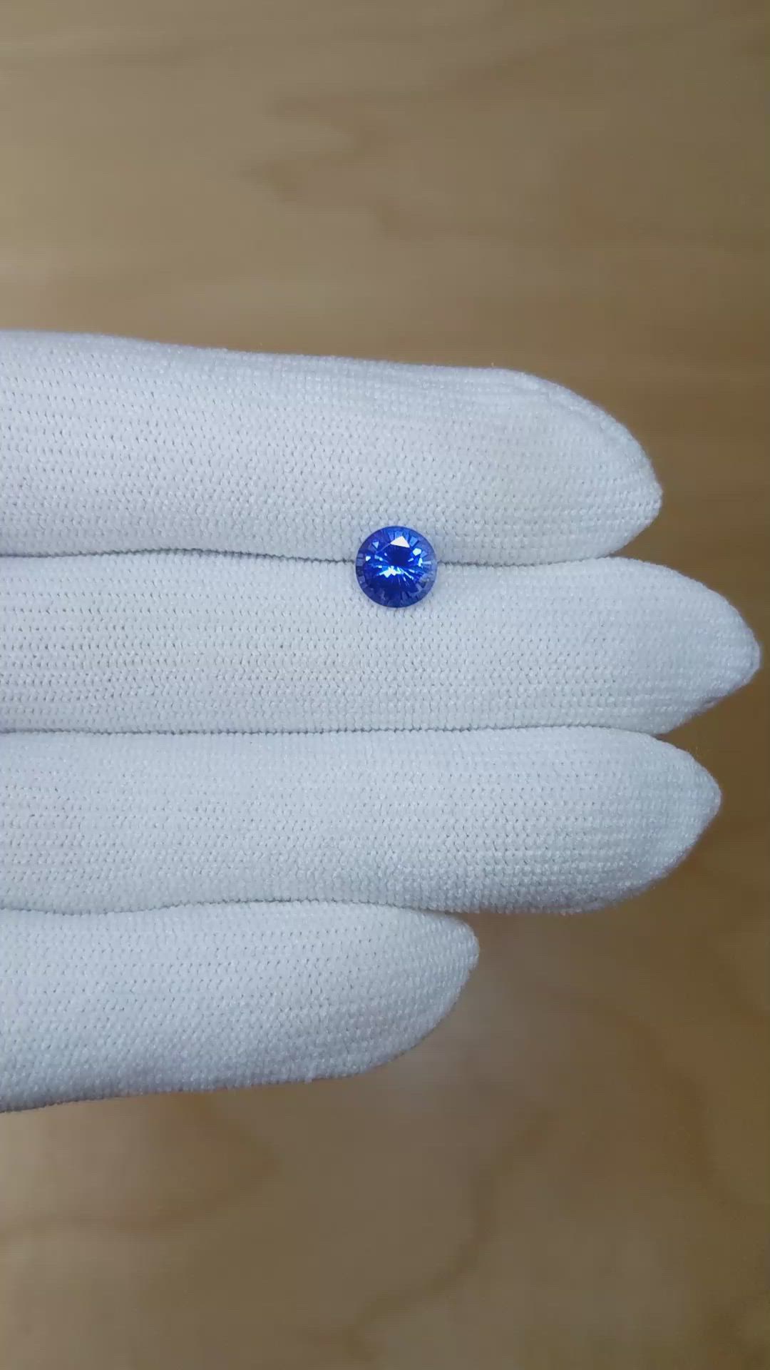 1.27 Ct. Blue Sapphire from Ceylon (Sri Lanka) Size Video
