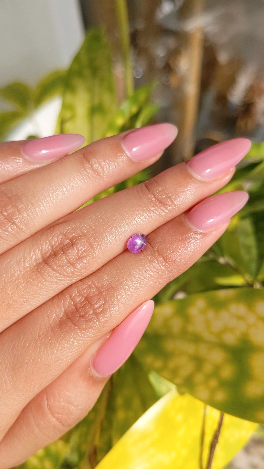 0.86 Ct. Pinkish Purple Star Sapphire from Ceylon (Sri Lanka) Size Video
