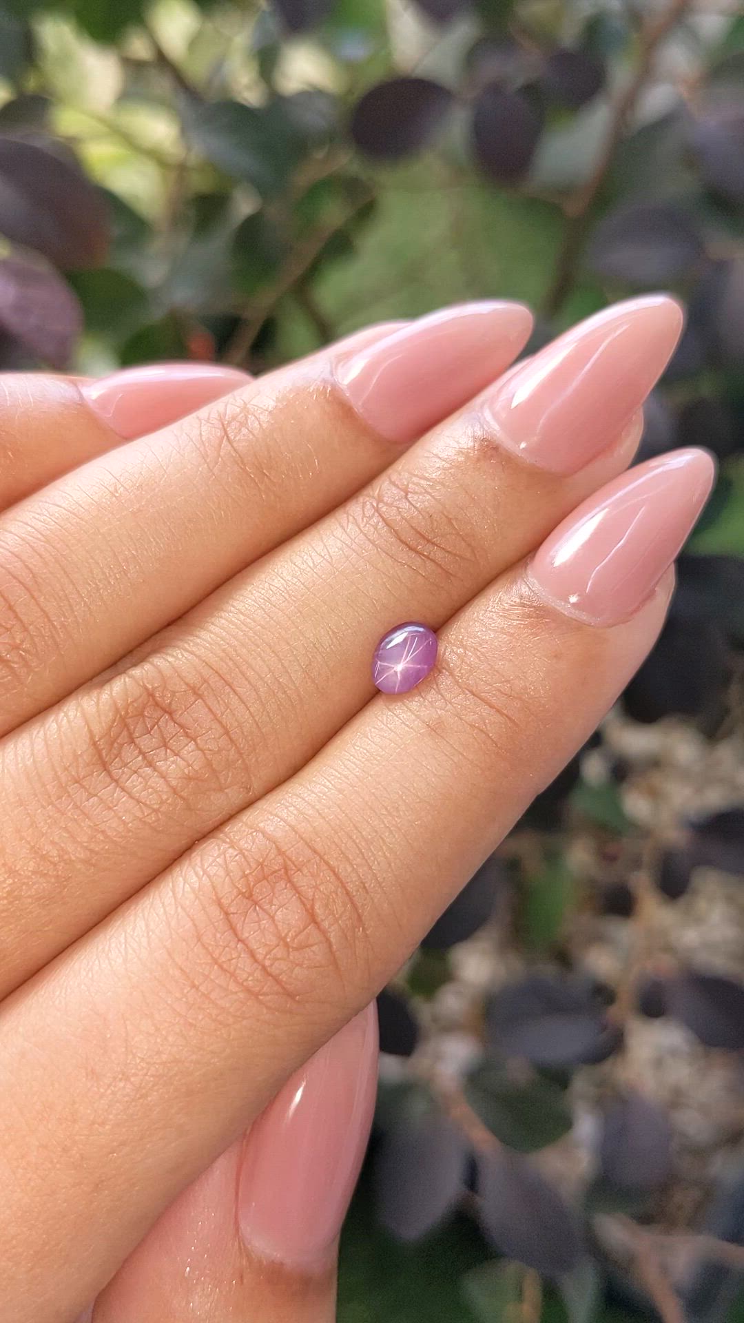 0.92 Ct. Pinkish Purple Star Sapphire from Ceylon (Sri Lanka) Size Video