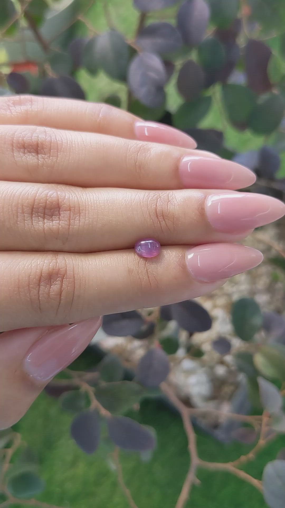0.94 Ct. Pinkish Purple Star Sapphire from Ceylon (Sri Lanka) Size Video