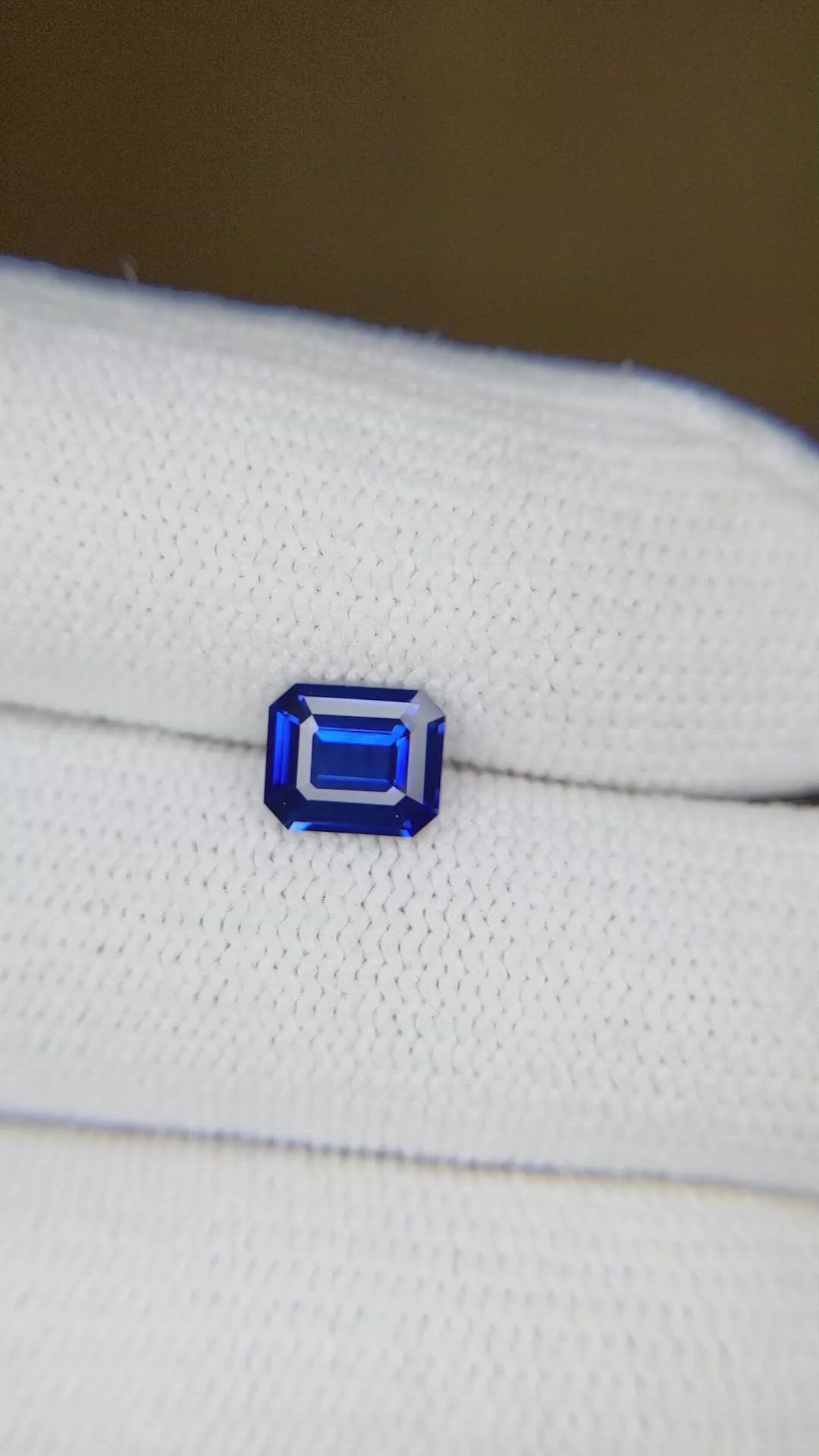 1.07 Ct. Blue Sapphire from Ceylon (Sri Lanka) Size Video