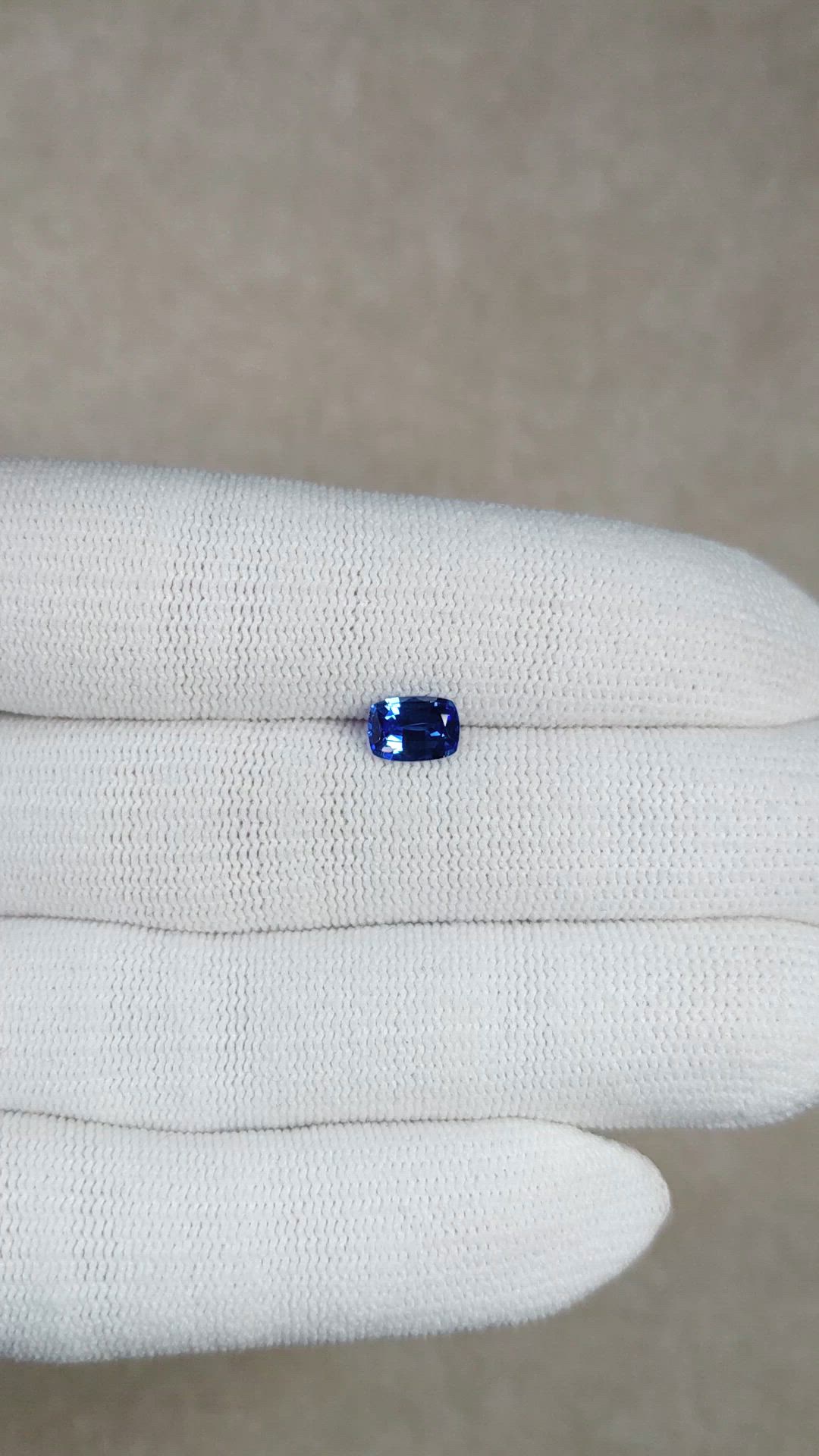 1.08 Ct. Blue Sapphire from Ceylon (Sri Lanka) Size Video