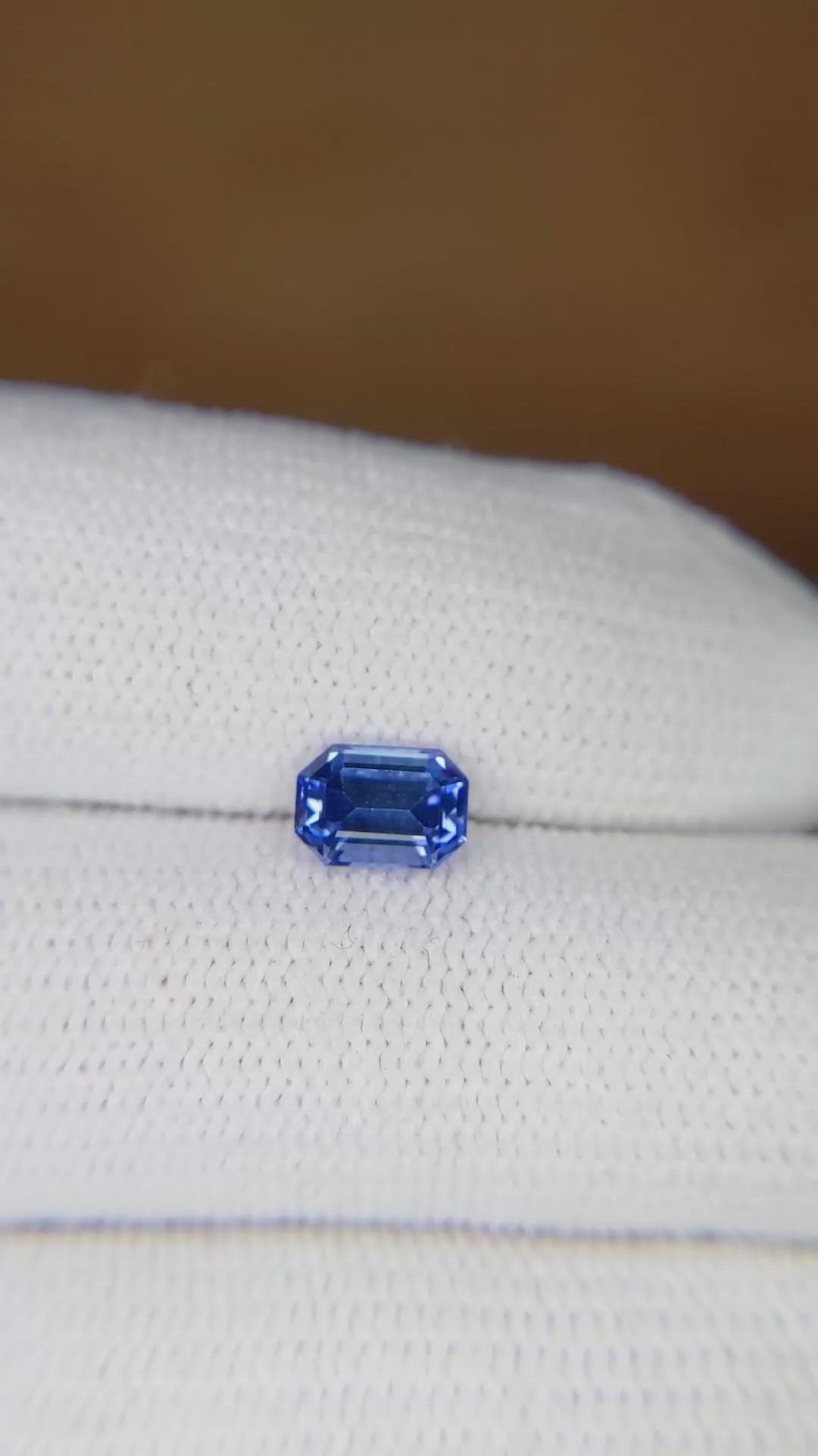 0.93 Ct. Blue Sapphire from Ceylon (Sri Lanka) Size Video
