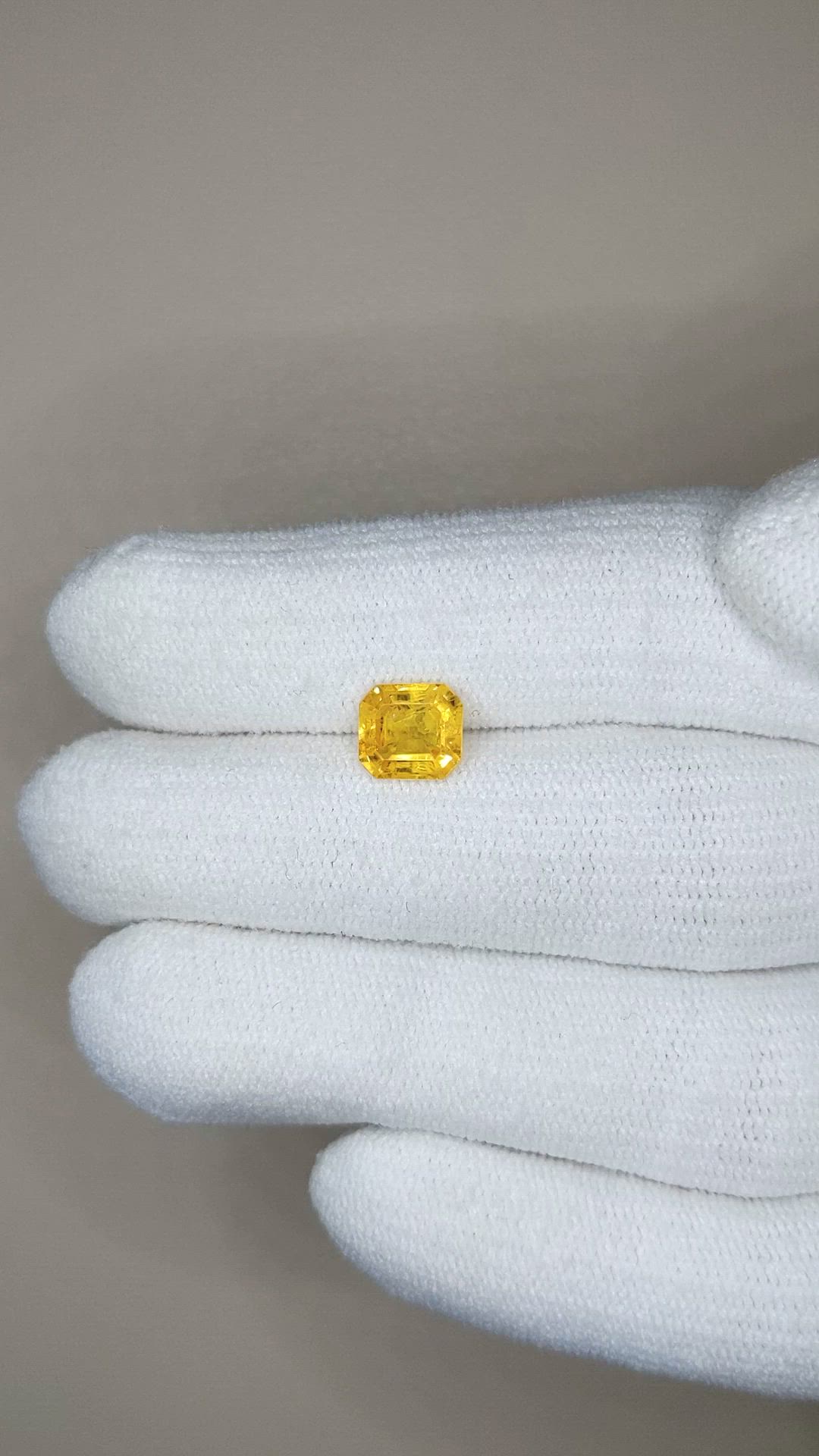 1.33 Ct. Yellow Sapphire from Ceylon (Sri Lanka) Size Video