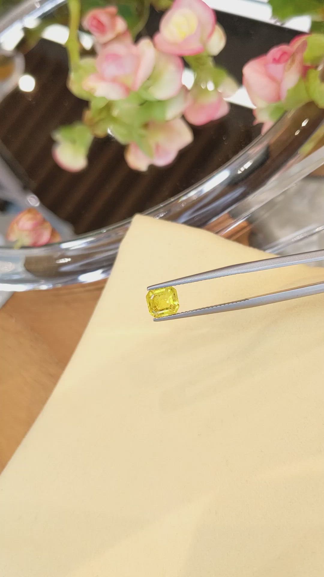 1.33 Ct. Yellow Sapphire from Ceylon (Sri Lanka) Size Video
