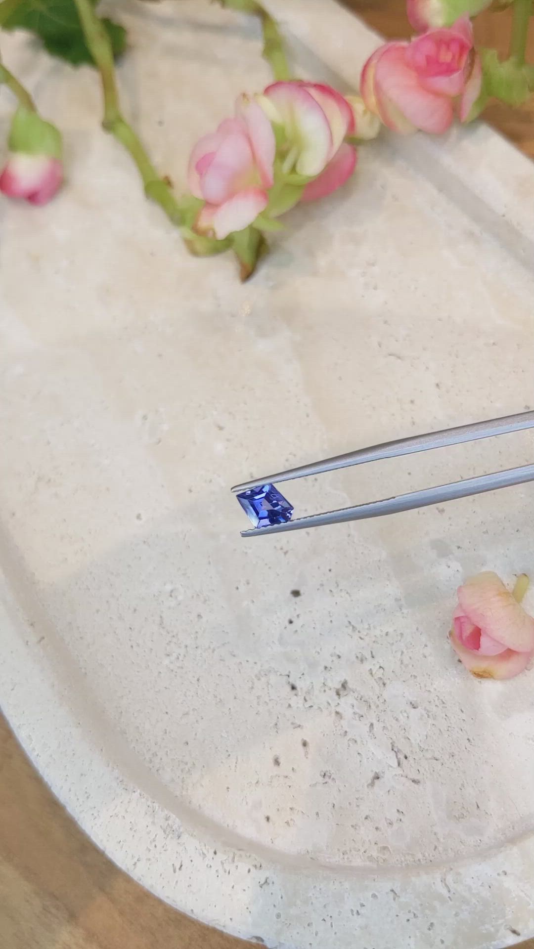 1.11 Ct. Blue Sapphire from Ceylon (Sri Lanka) Size Video