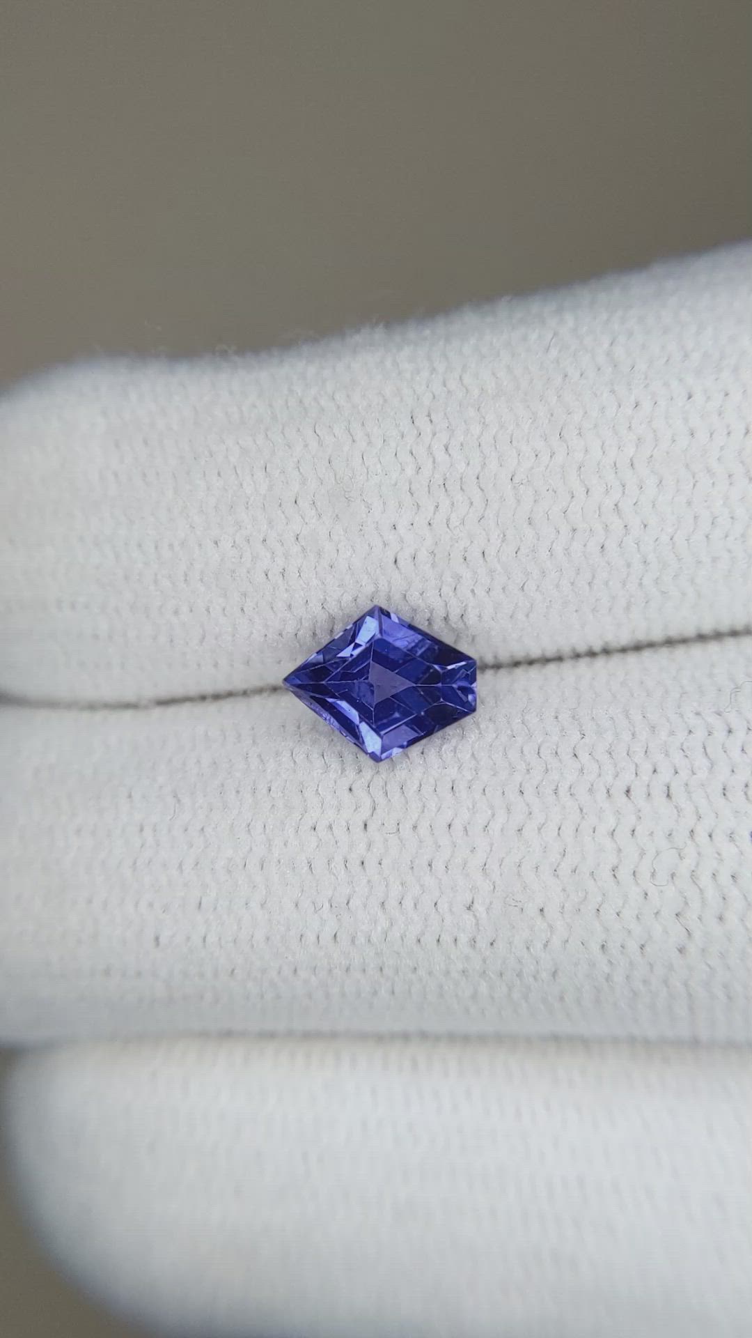 1.11 Ct. Blue Sapphire from Ceylon (Sri Lanka) Size Video