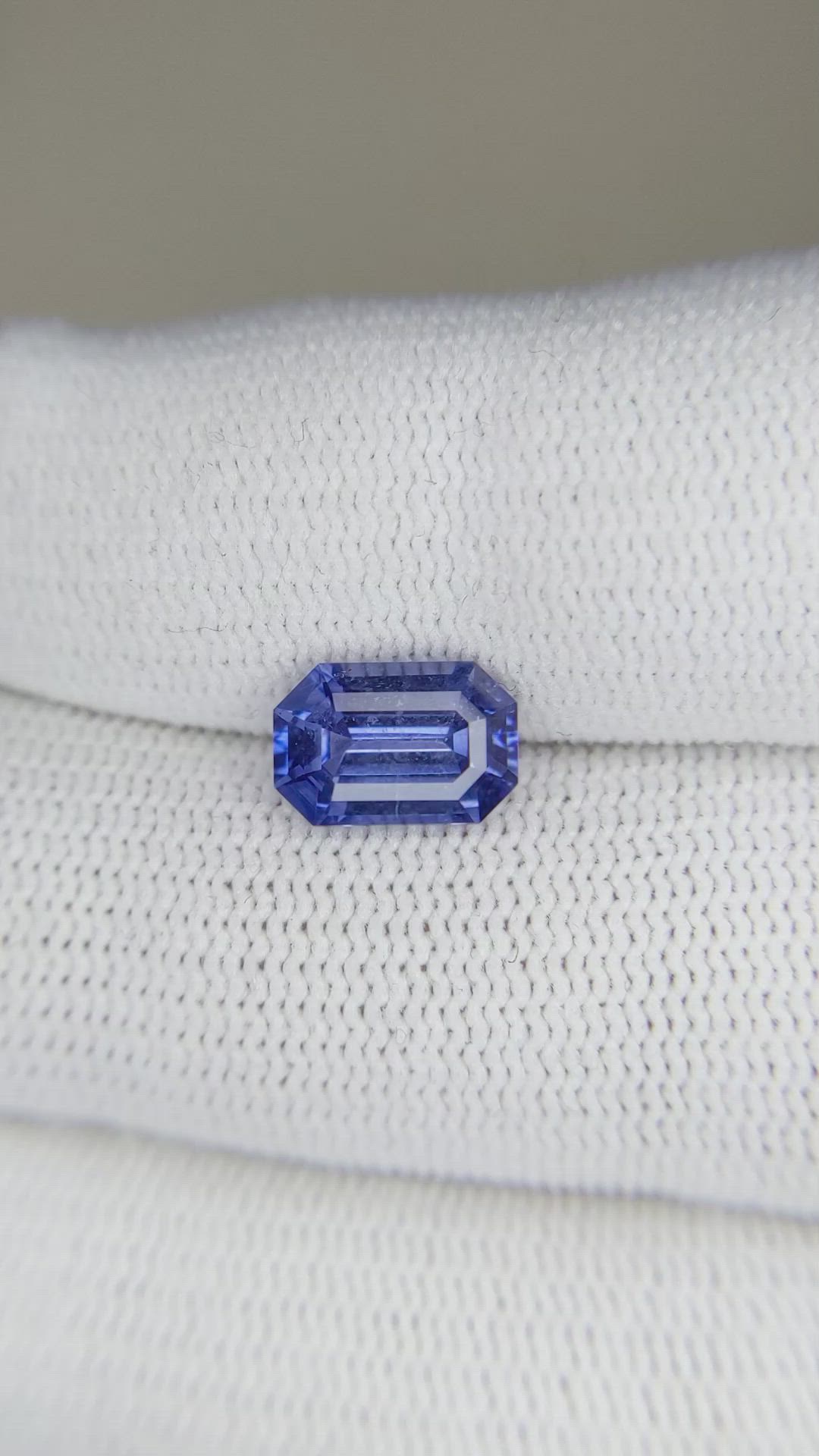 2.18 Ct. Blue Sapphire from Ceylon (Sri Lanka) Size Video