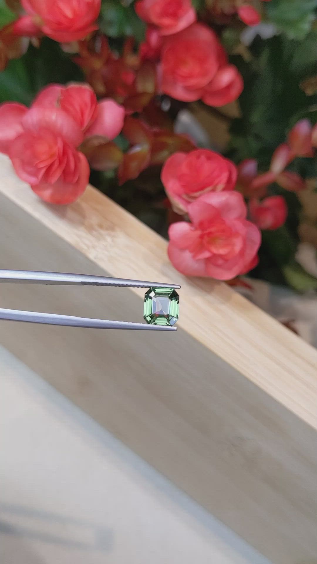 2.05 Ct. Green Sapphire from Ceylon (Sri Lanka) Size Video
