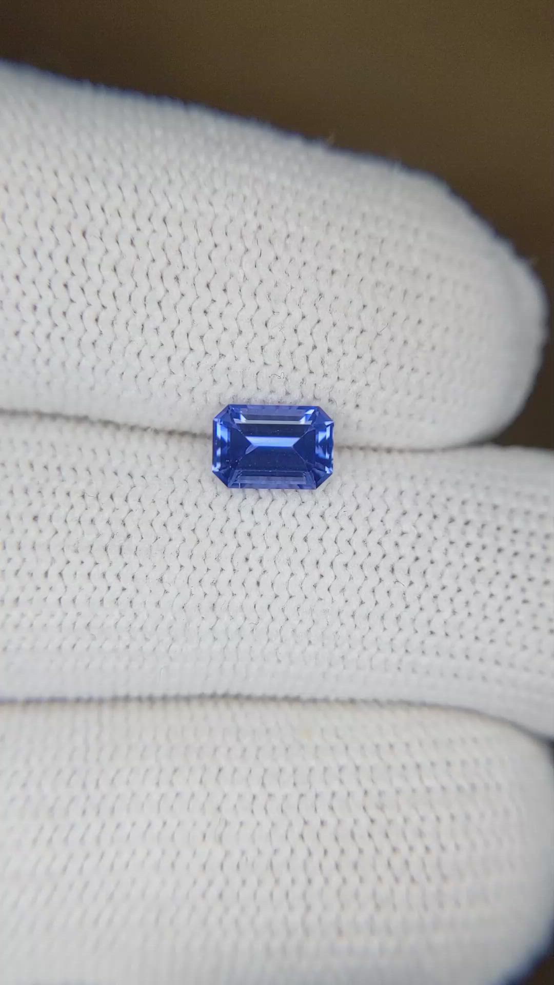0.94 Ct. Blue Sapphire from Ceylon (Sri Lanka) Size Video