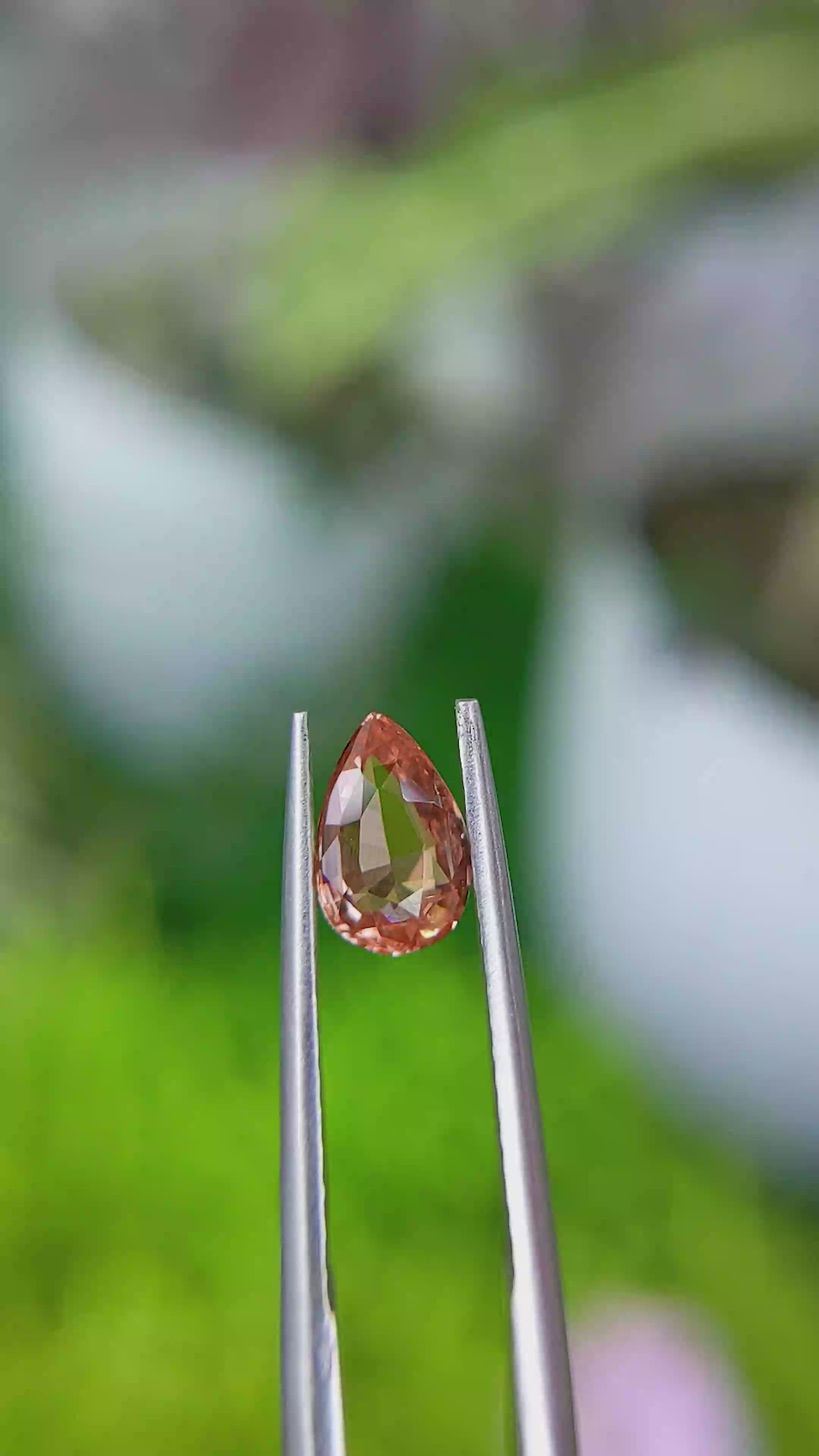 1.04 Ct. Padparadscha Sapphire from Ceylon (Sri Lanka) Size Video