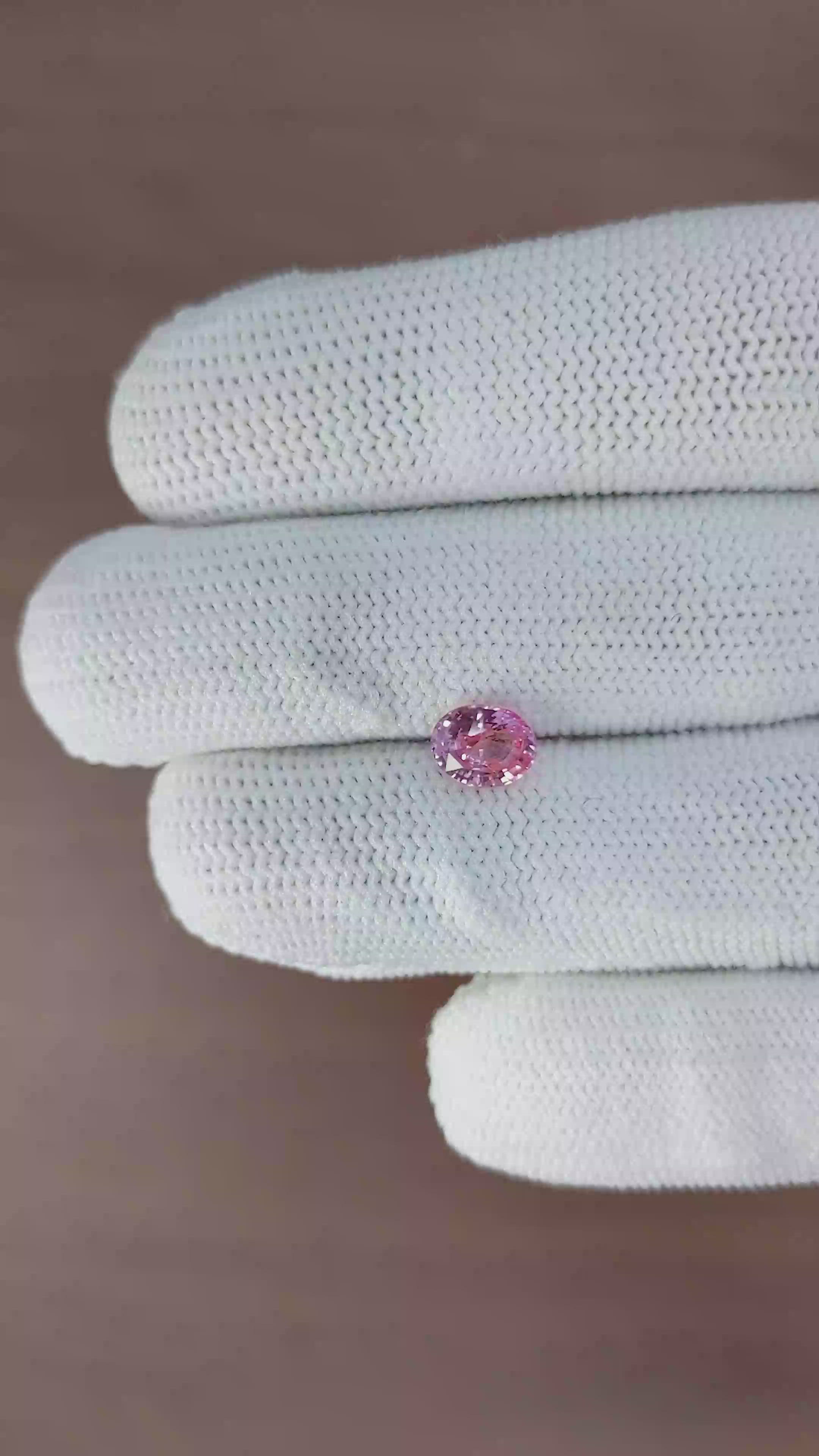 1.36 Ct. Padparadscha Sapphire from Ceylon (Sri Lanka) Size Video