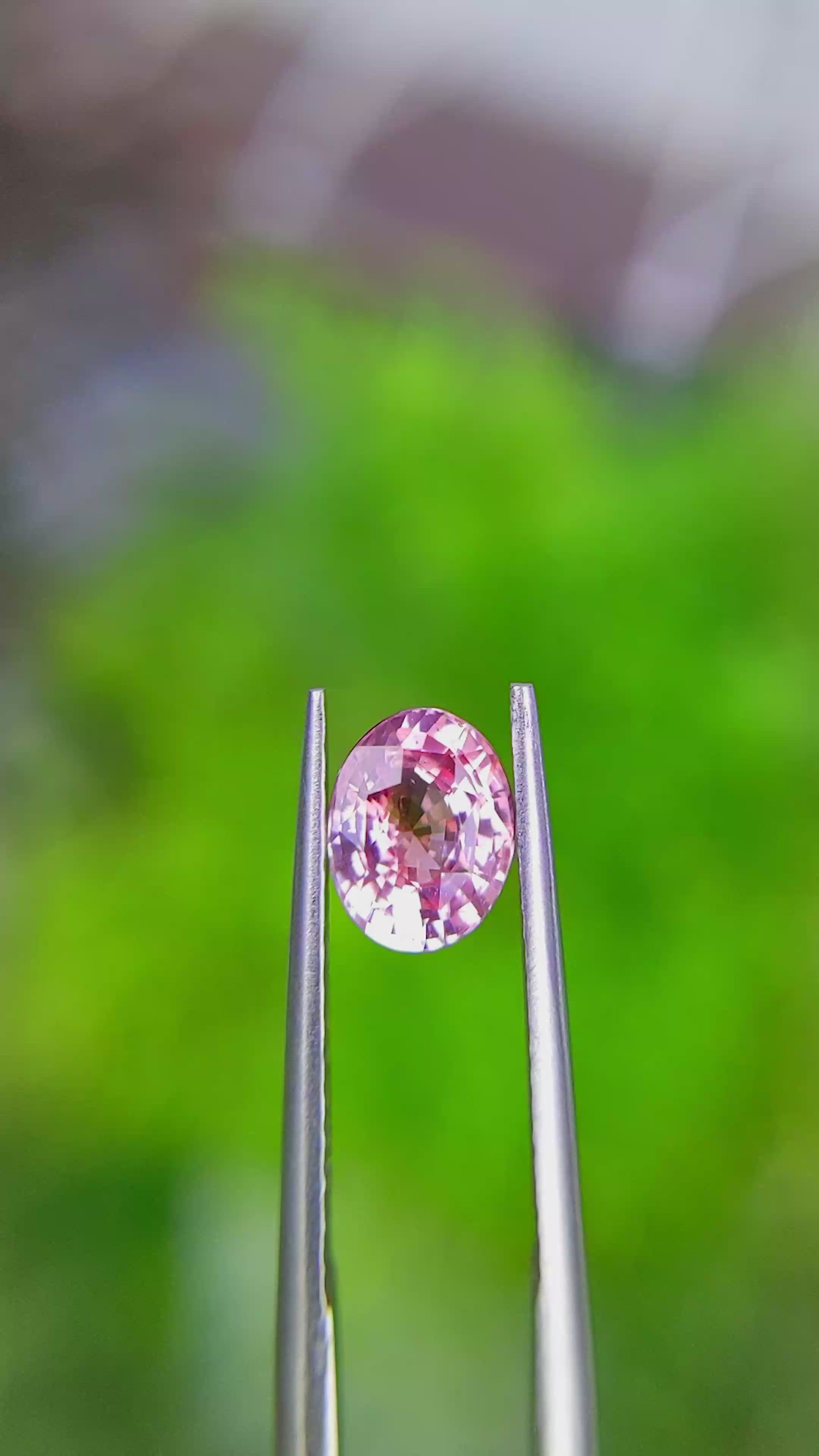 1.36 Ct. Padparadscha Sapphire from Ceylon (Sri Lanka) Size Video
