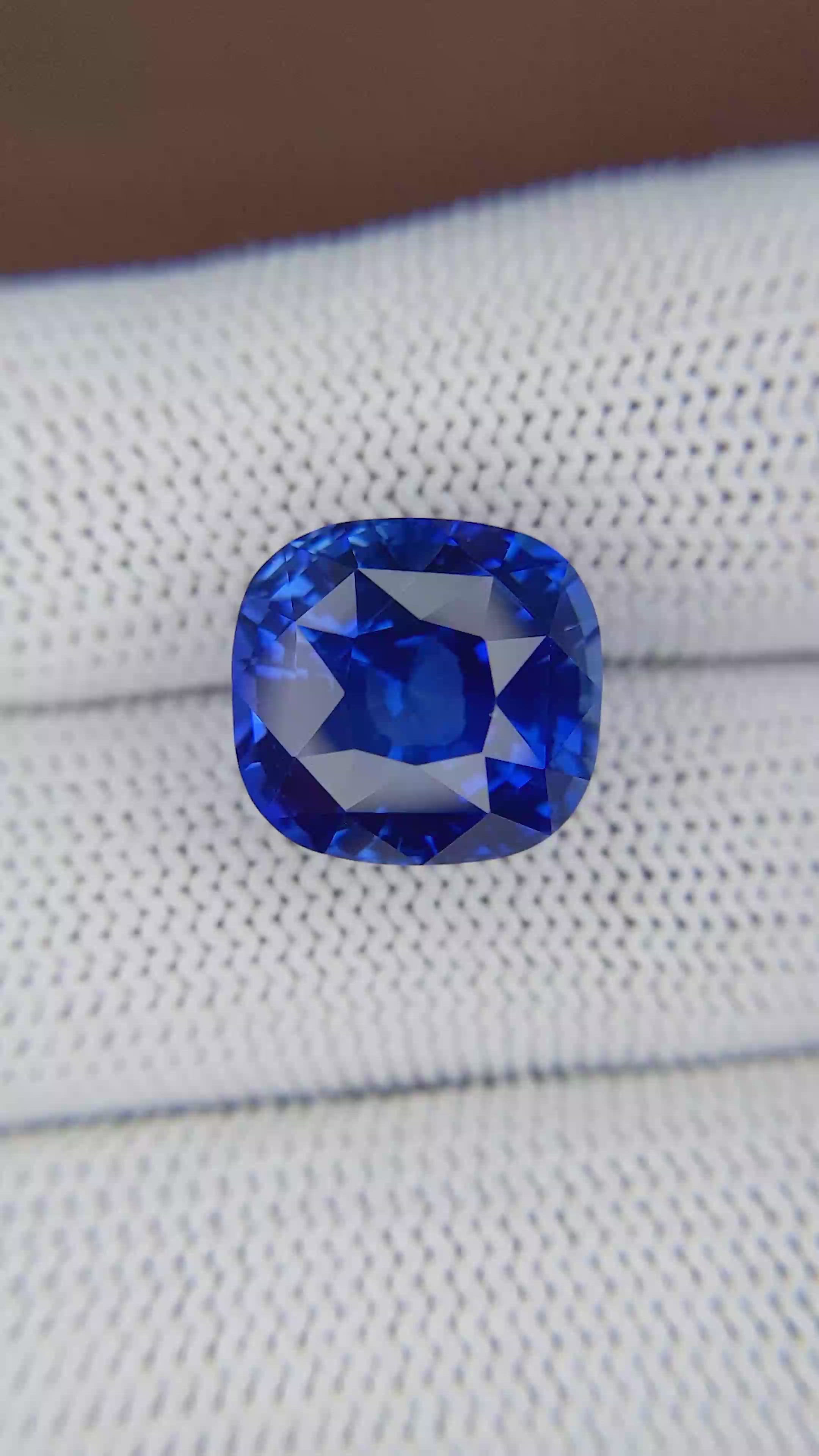 64.58 Ct. Blue Sapphire from Ceylon (Sri Lanka) Size Video
