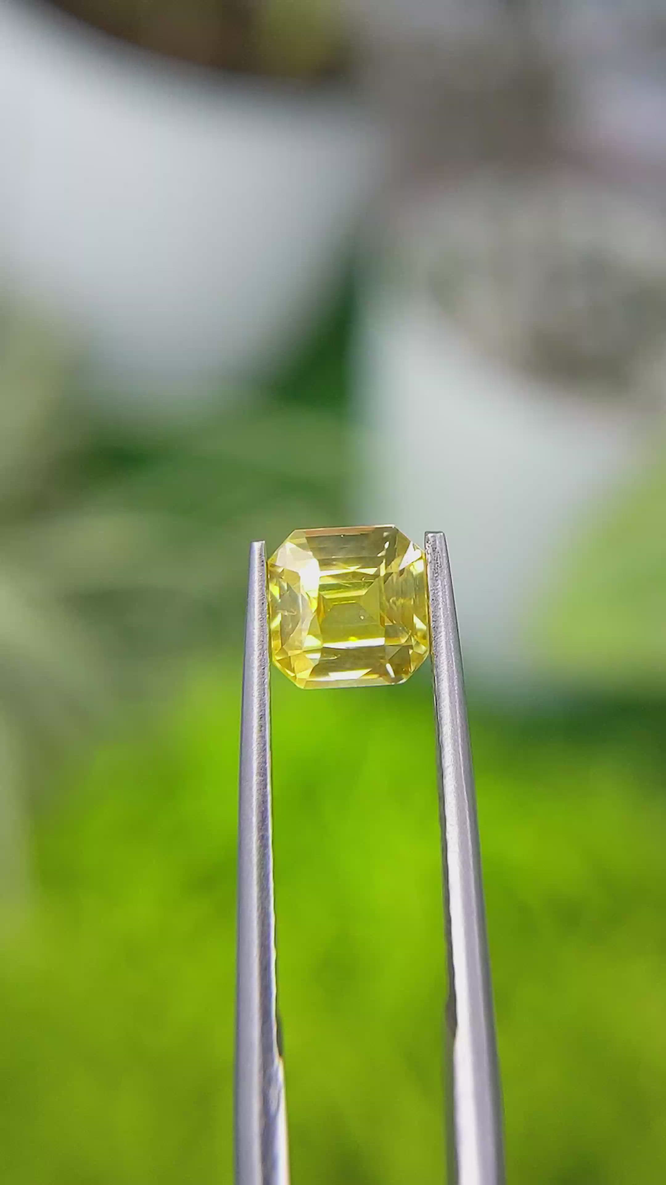 1.26 Ct. Yellow Sapphire from Ceylon (Sri Lanka) Size Video