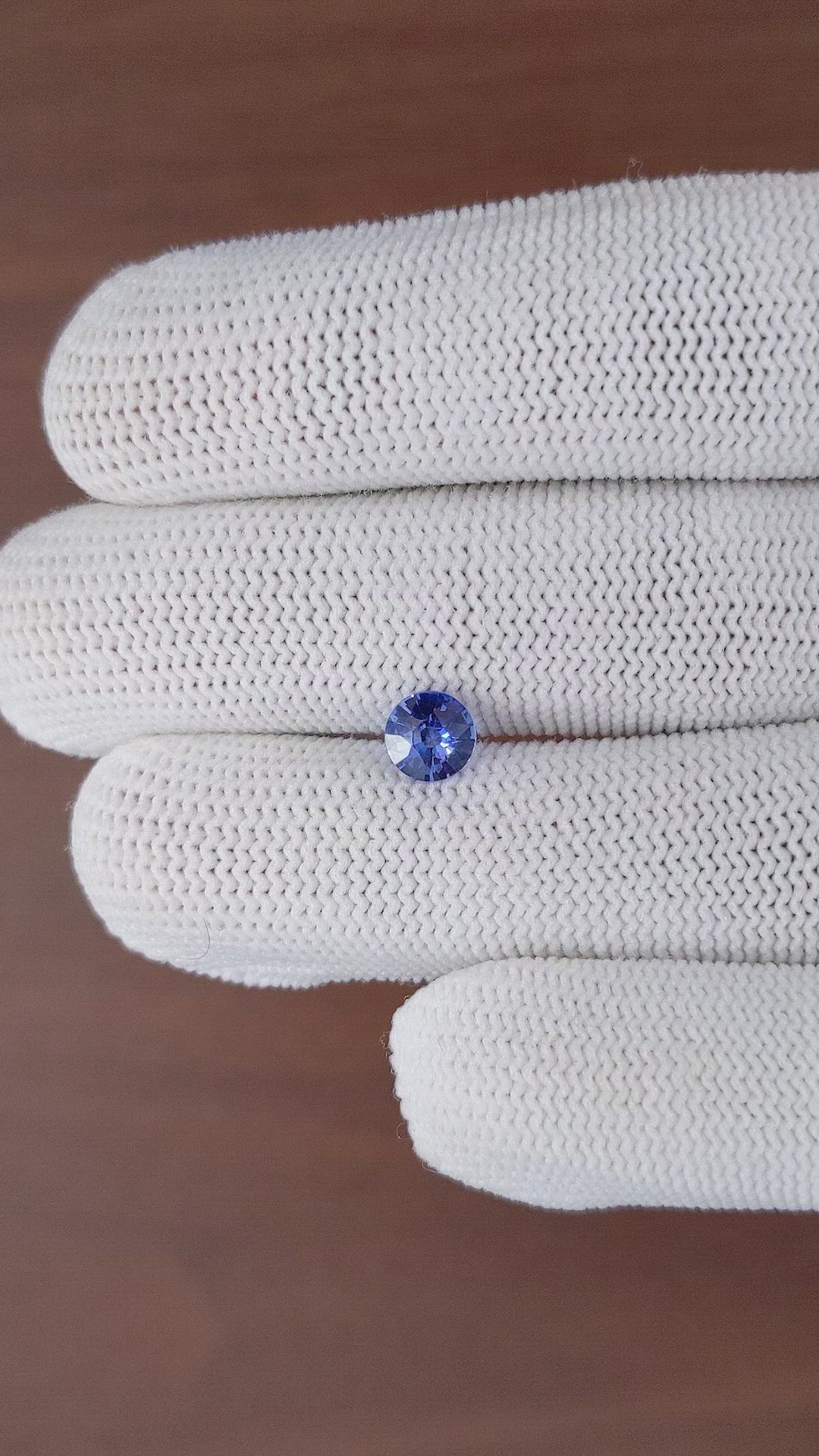 0.83 Ct. Blue Sapphire from Ceylon (Sri Lanka) Size Video